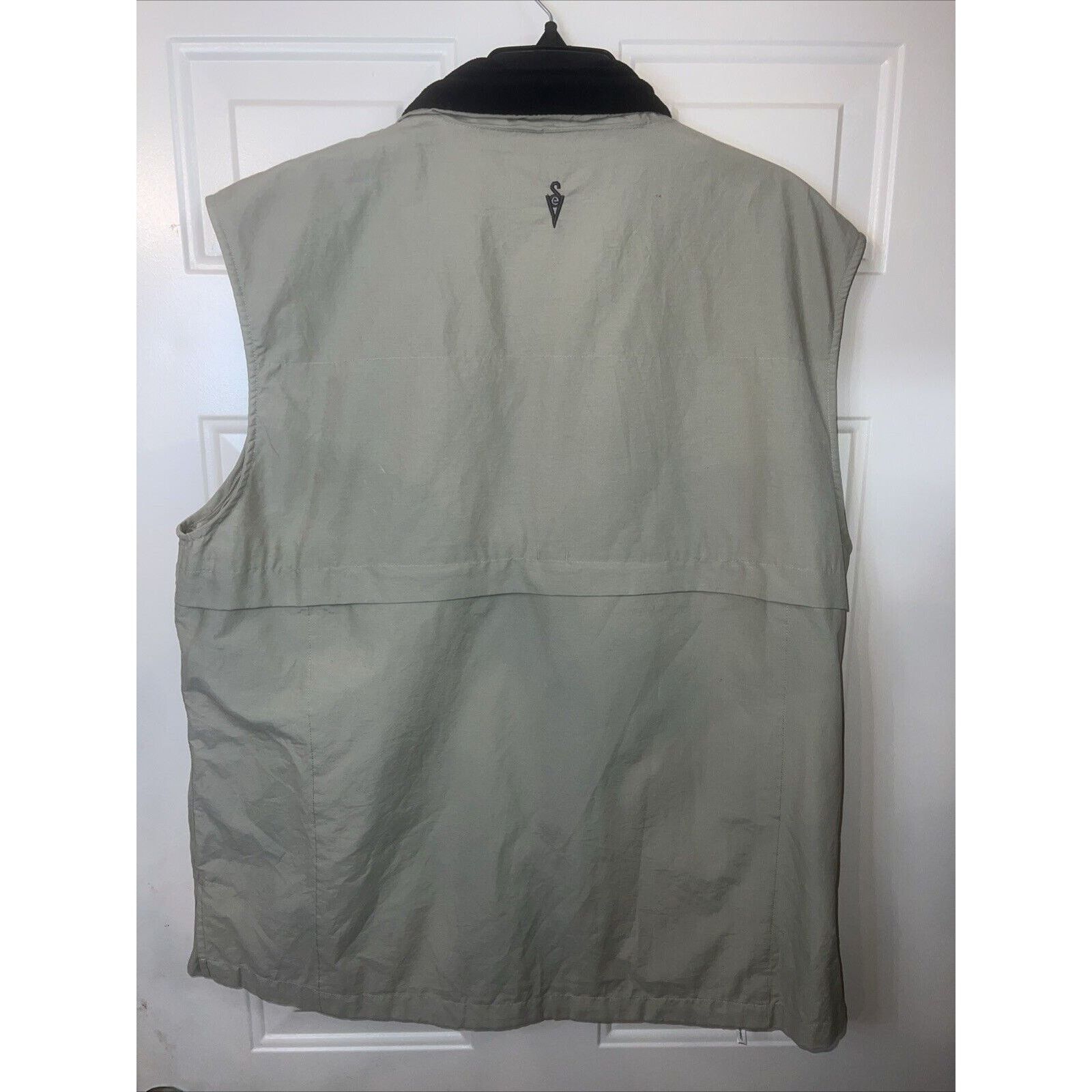 SCOTTeVEST TEC Men’s Scottevest Size XL Beige Utility Vest Zip Pockets Size US XL / EU 56 / 4 - 13 Thumbnail