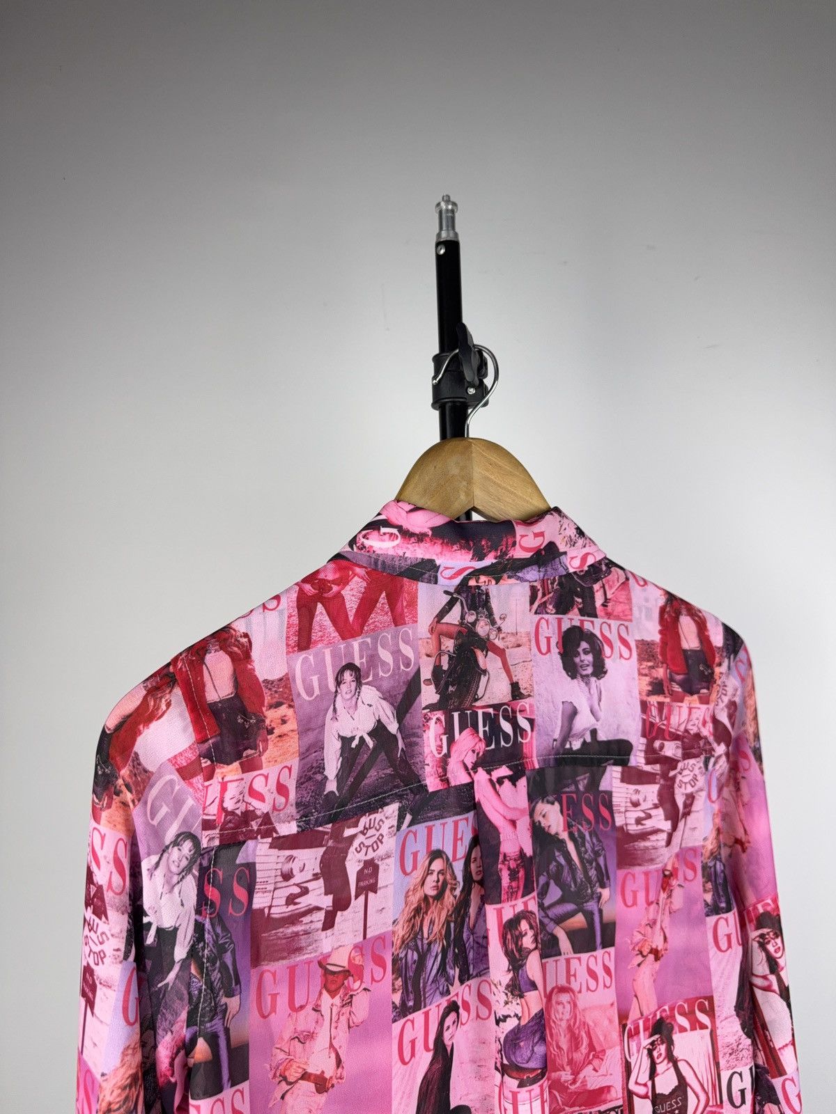 Guess Avant Garde Guess Pink All Over Magazine Print Mesh Shirt Size XS / US 0-2 / IT 36-38 - 7 Thumbnail