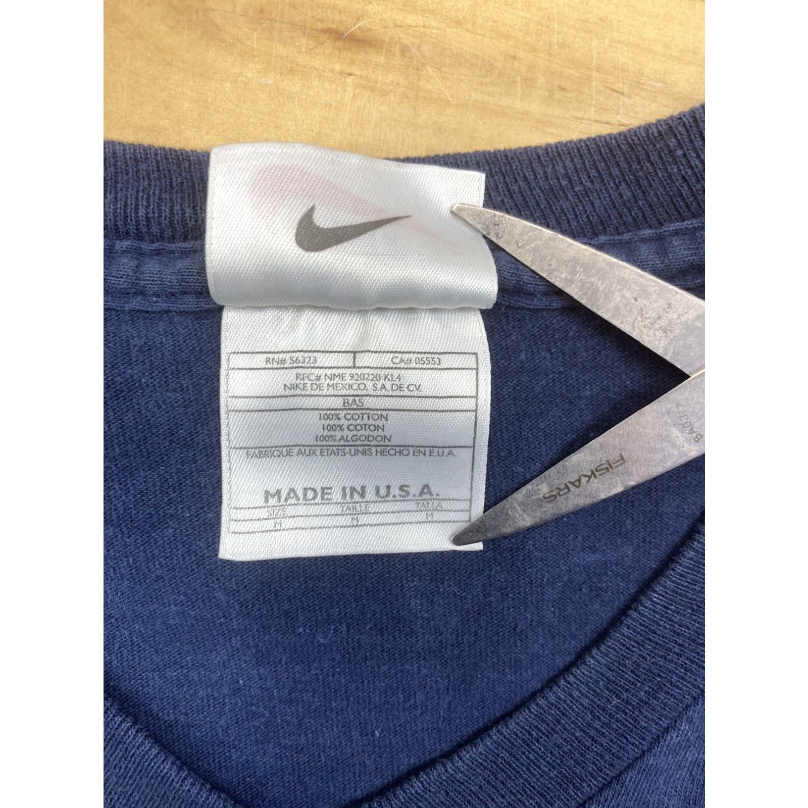 Nike VINTAGE Nike T Shirt Mens M Blue V Neck Short Sleeve USA Shirt M Blue USA Mens V-Neck Short Sleeve Nike T-Shirt Size US M / EU 48-50 / 2 - 4 Thumbnail