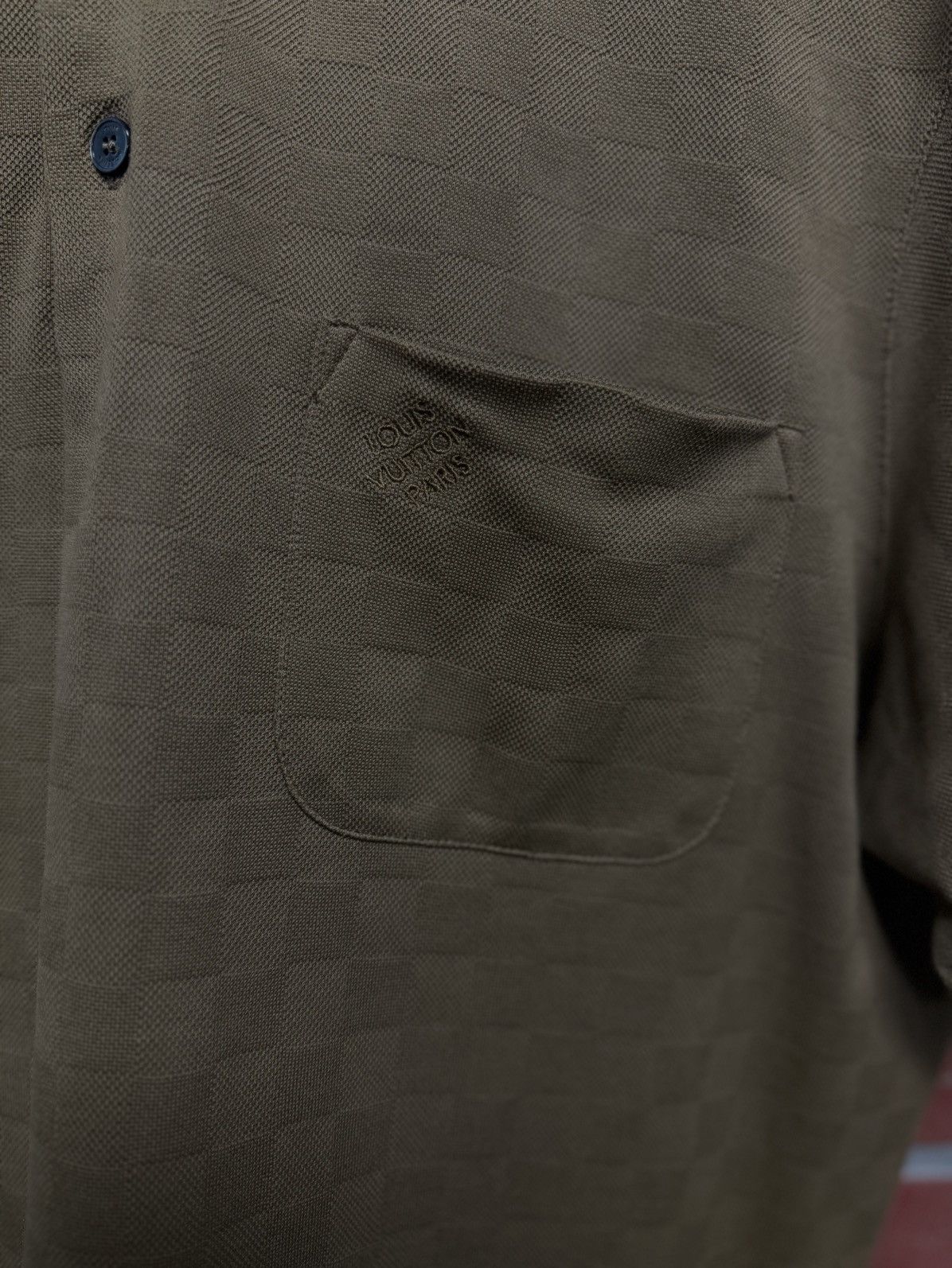 Louis Vuitton Louis Vuitton Polo Button Up Collar Tee Size XXL Brown/Gold Size US XXL / EU 58 / 5 - 6 Thumbnail