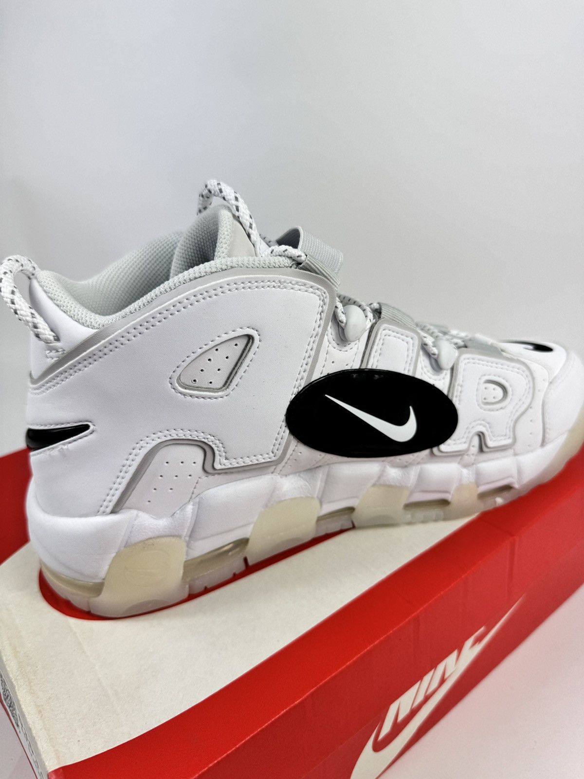 Nike NIKE AIR MORE UPTEMPO Size US 10 / EU 43 - 3 Thumbnail