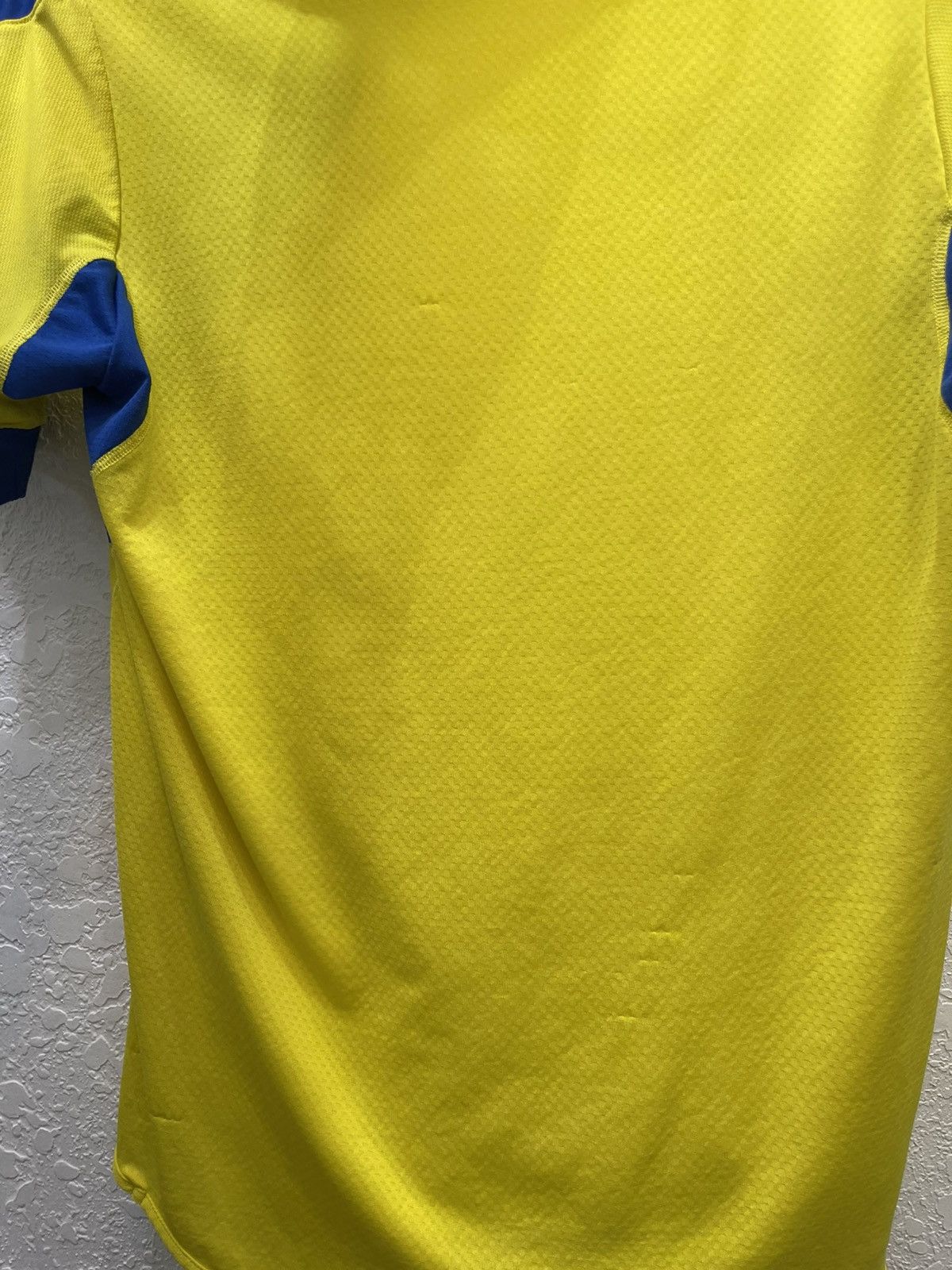 Other 2014-2015 ECUADOR HOME JERSEY (MATCH ISSUE) Size US M / EU 48-50 / 2 - 10 Thumbnail