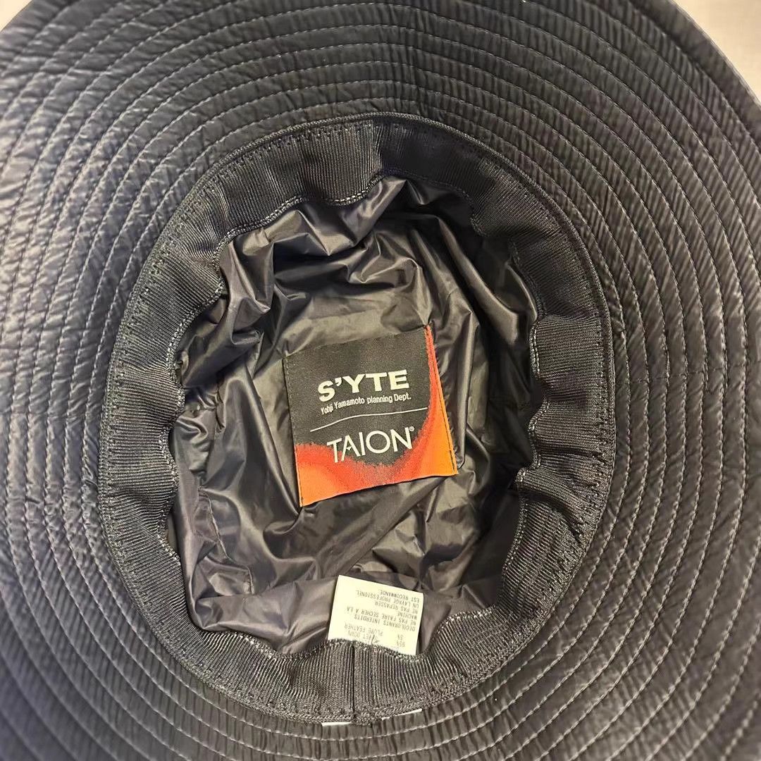 Yohji Yamamoto Yohji Yamamoto S'YTE × TAION Down Bucket Hat K11 Size ONE SIZE - 3 Thumbnail