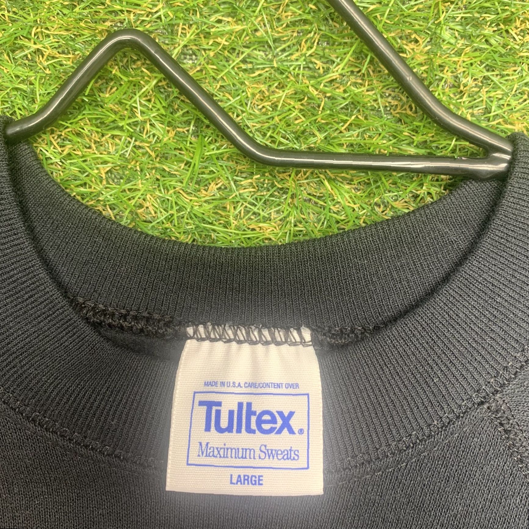 Tultex Vintage Tultex University Italy Sweatshirt Mens Large Black Crewneck Retro Collegiate Pullover Size US L / EU 52-54 / 3 - 7 Thumbnail