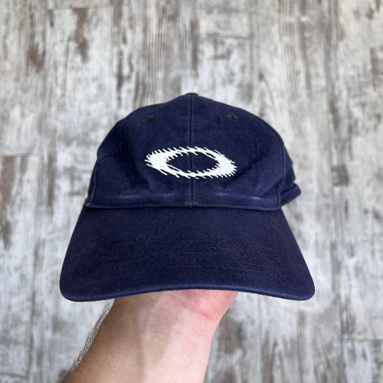 Oakley Vintage Oakley Cap Black Embroidered Logo Y2K Streetwear Size ONE SIZE - 1 Thumbnail