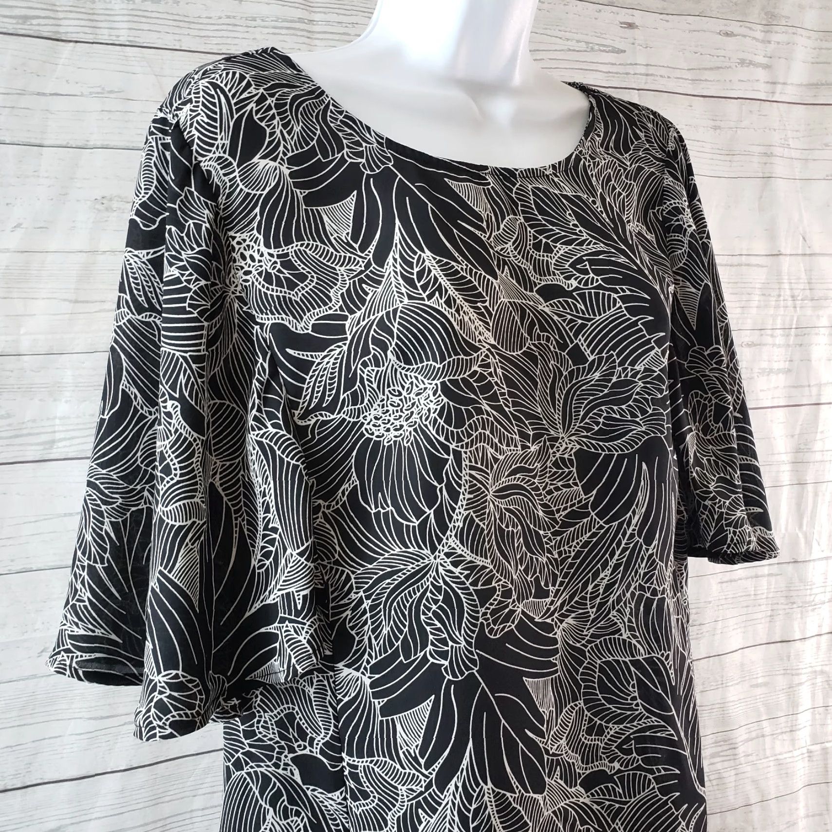 Vintage Daniel Rainn Womens Blouse Large Black White Floral Scoop Neck Back Size L / US 10 / IT 46 - 2 Thumbnail