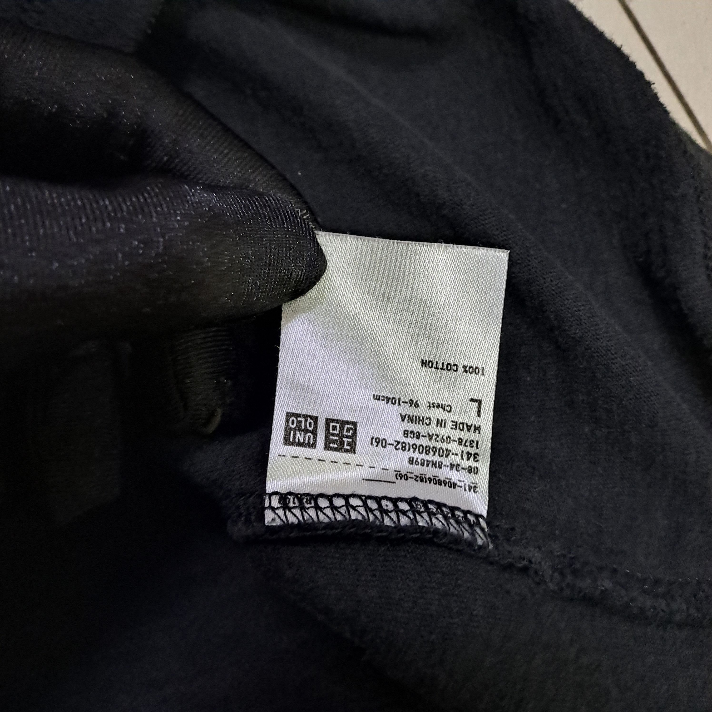 Uniqlo Uniqlo Henley T Shirt Size US M / EU 48-50 / 2 - 3 Thumbnail