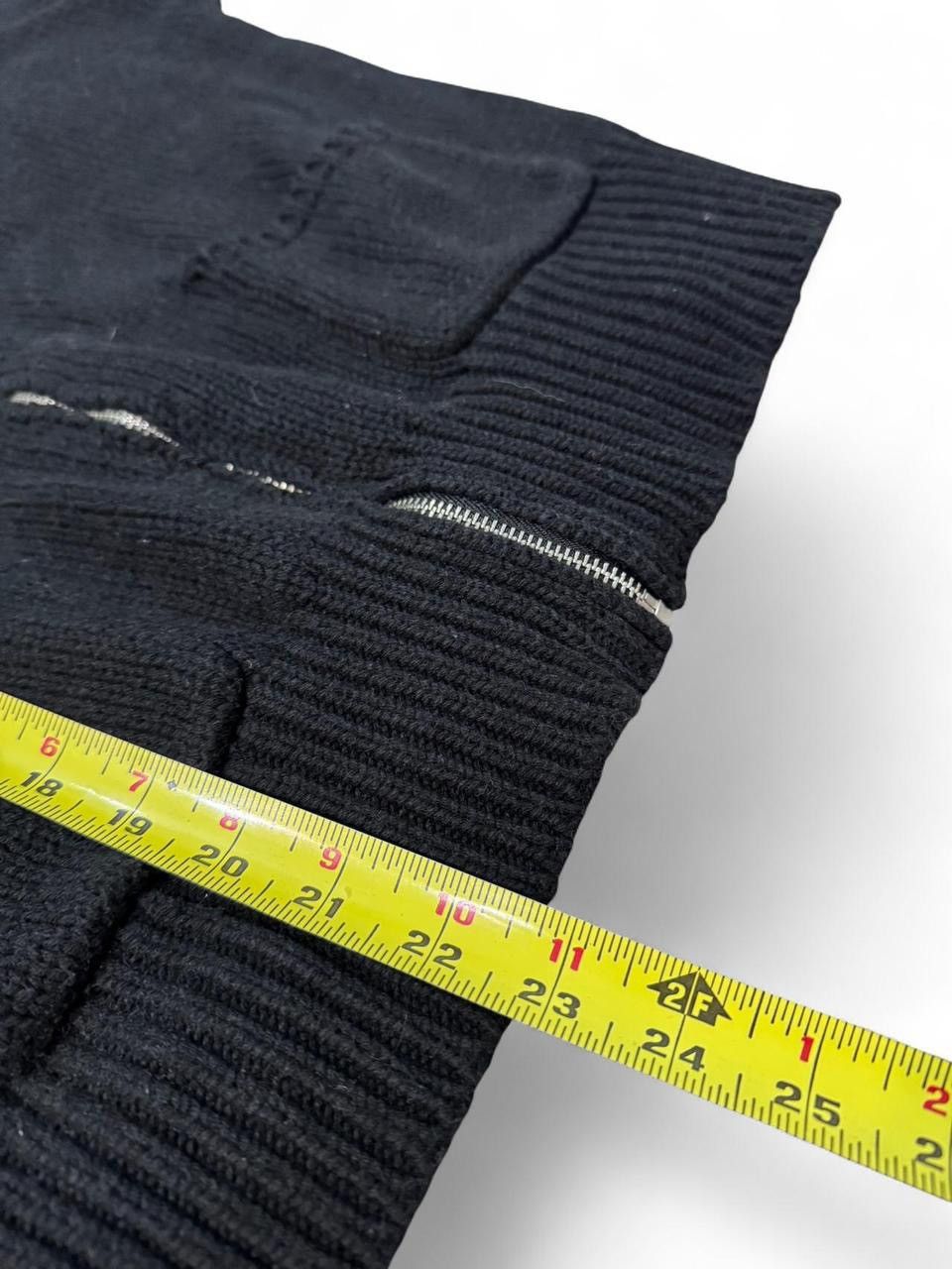 Vale Vale forever valley full zip cardigan sweater black embossed Size US S / EU 44-46 / 1 - 4 Thumbnail