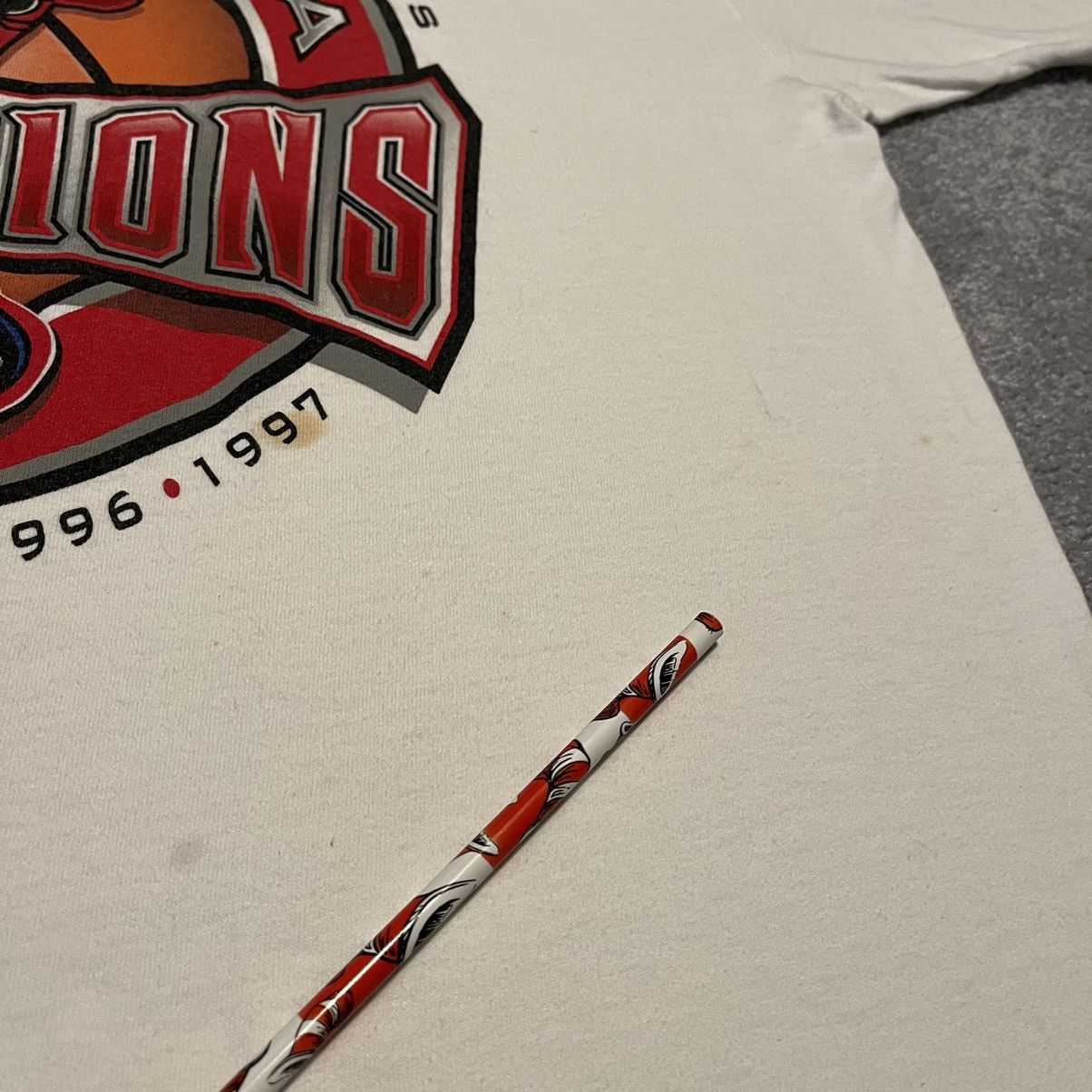 NBA Vintage 1990s Chicago Bulls 5 Time Champions Pro Player Tee Size US XL / EU 56 / 4 - 8 Thumbnail