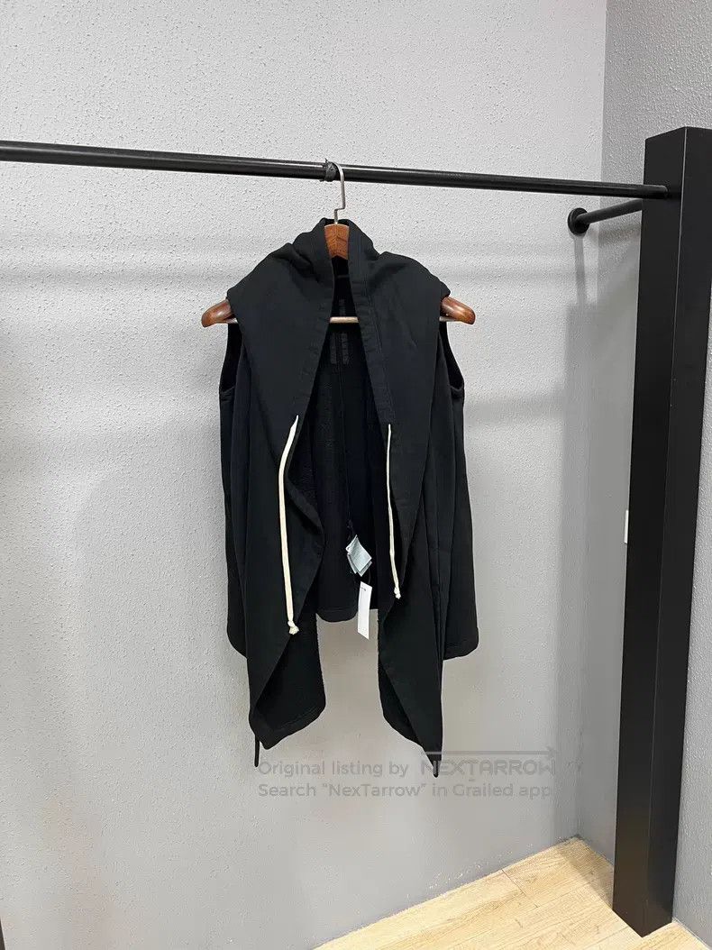Rick Owens Rick Owens Black Wizard Hat Shawl Jacket Size S / US 4 / IT 40 - 1 Thumbnail