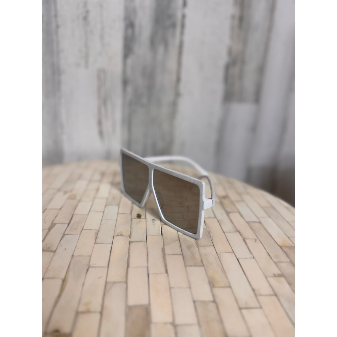Other White Oversized Square Sunglasses Retro Shield Frame Size ONE SIZE - 5 Thumbnail