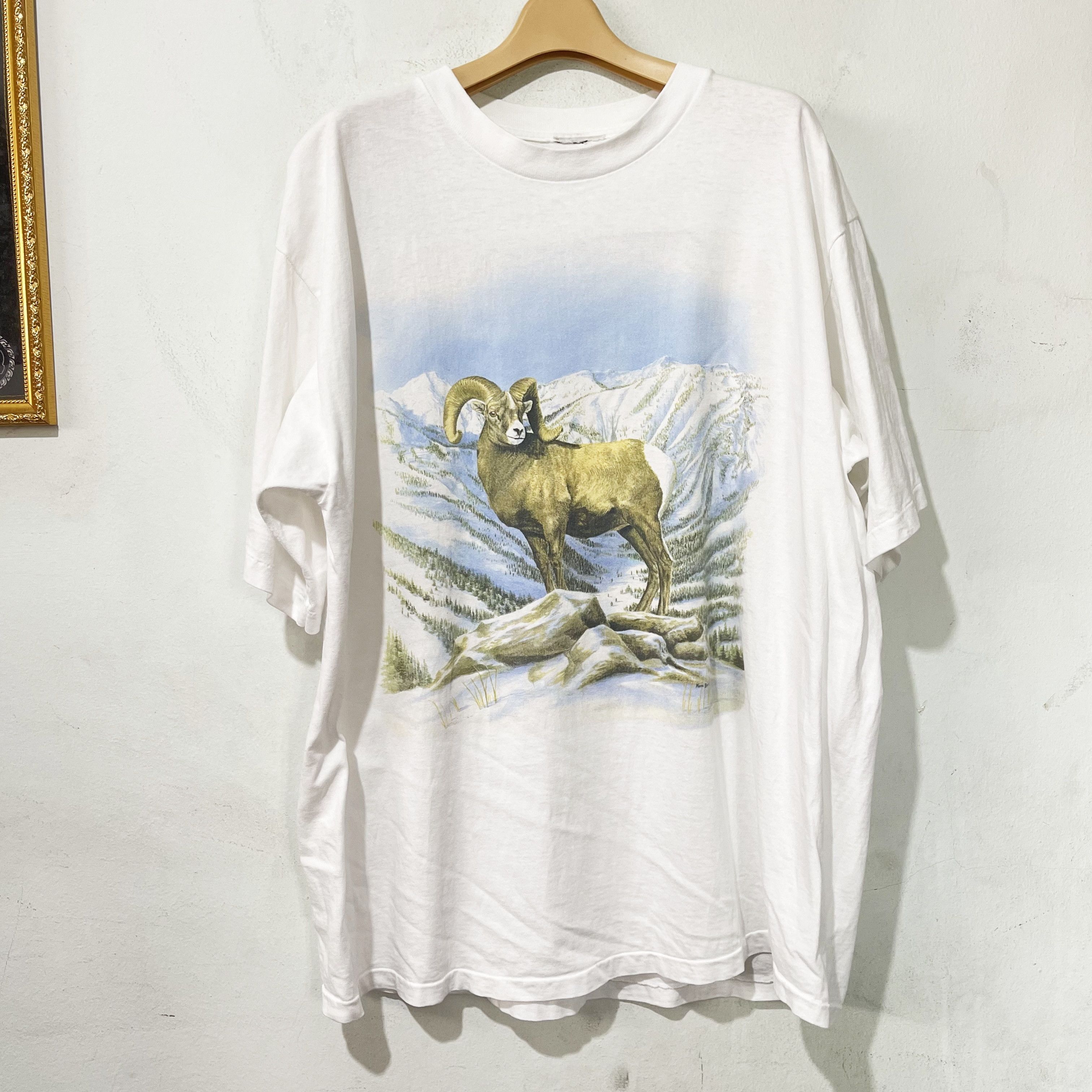 Vintage Vintage 90s Bighorn Sheep T-Shirt Size US XL / EU 56 / 4 - 1 Thumbnail