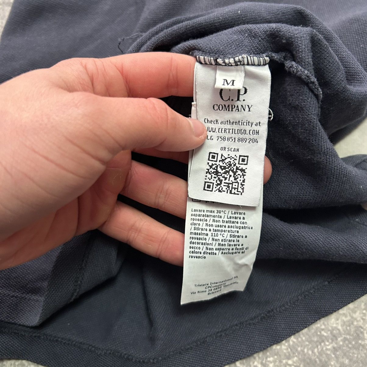 C.P. Company Luxury C.P. Company small logo basic y2k vintage polo size M Size US M / EU 48-50 / 2 - 8 Thumbnail