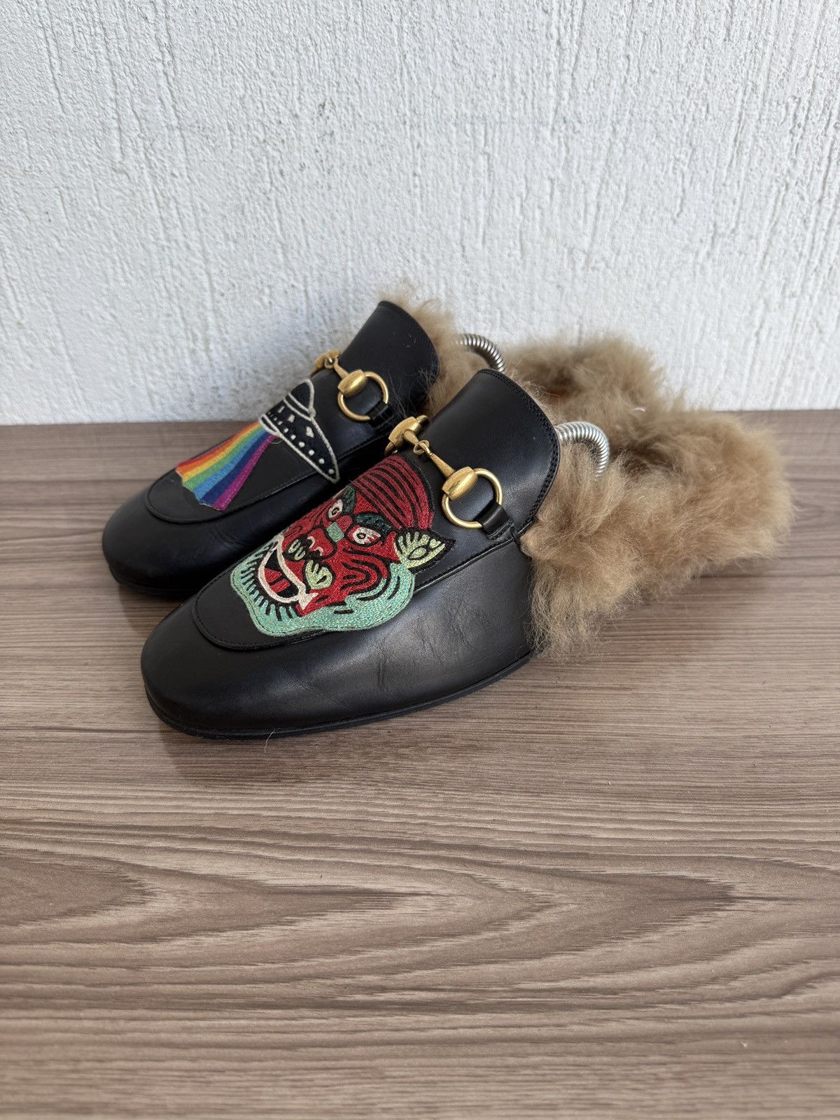 Gucci Ufo and dragons Fur mules Size US 7.5 / EU 40-41 - 1 Thumbnail