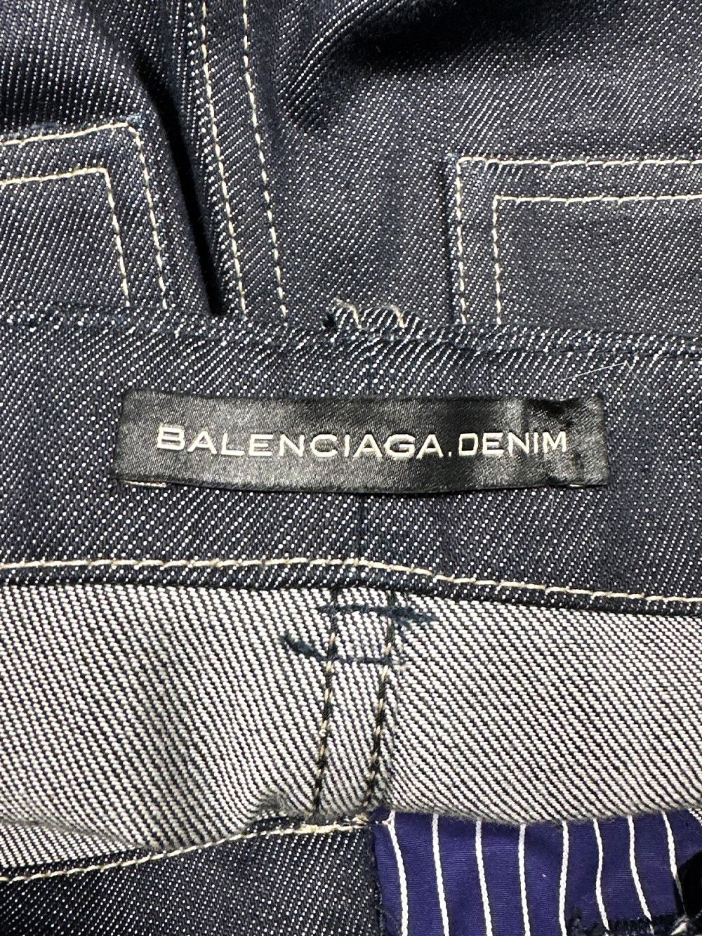 Balenciaga Balenciaga Flared Denim Trousers Size 26" / US 2 / IT 38 - 7 Thumbnail