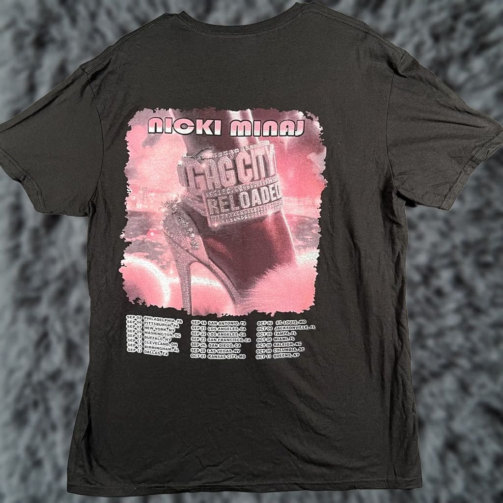 Delta VINTAGE Nicki Minaj Gag City Pink Friday 2 Shirt Mens XL Black Tour Graphic Delta Soft Size US XL / EU 56 / 4 - 1 Thumbnail