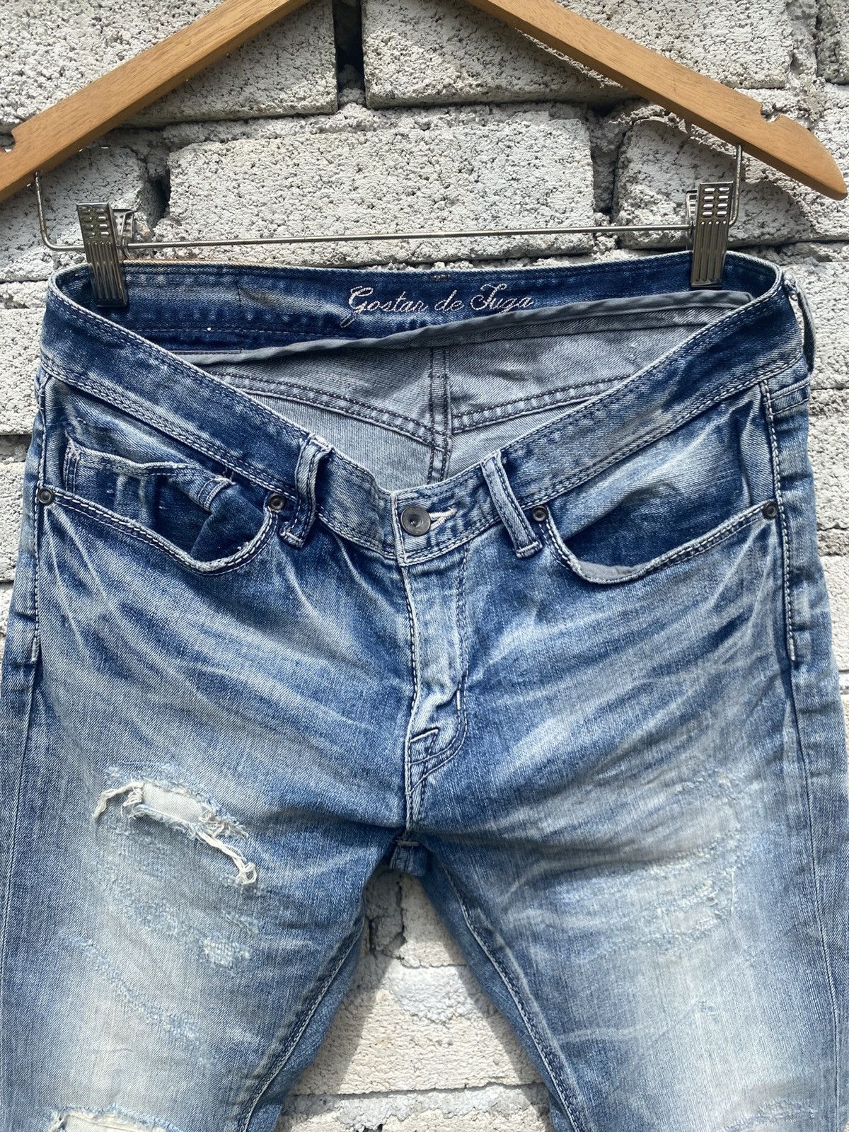 GOSTAR DE FUGA Distressed style gostar de fuga s20-09sep jeans unisex Size US 32 / EU 48 - 2 Thumbnail