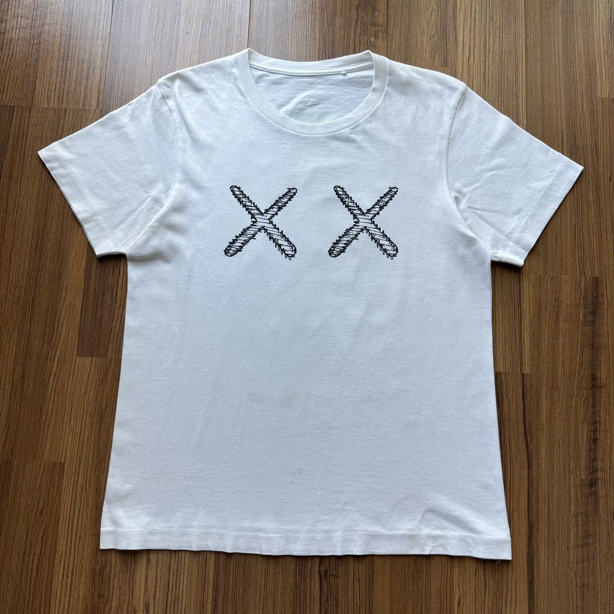 Kaws × Uniqlo Kaws x Uniqlo Skeleton new fiction tokyo first release art Size US M / EU 48-50 / 2 - 4 Thumbnail