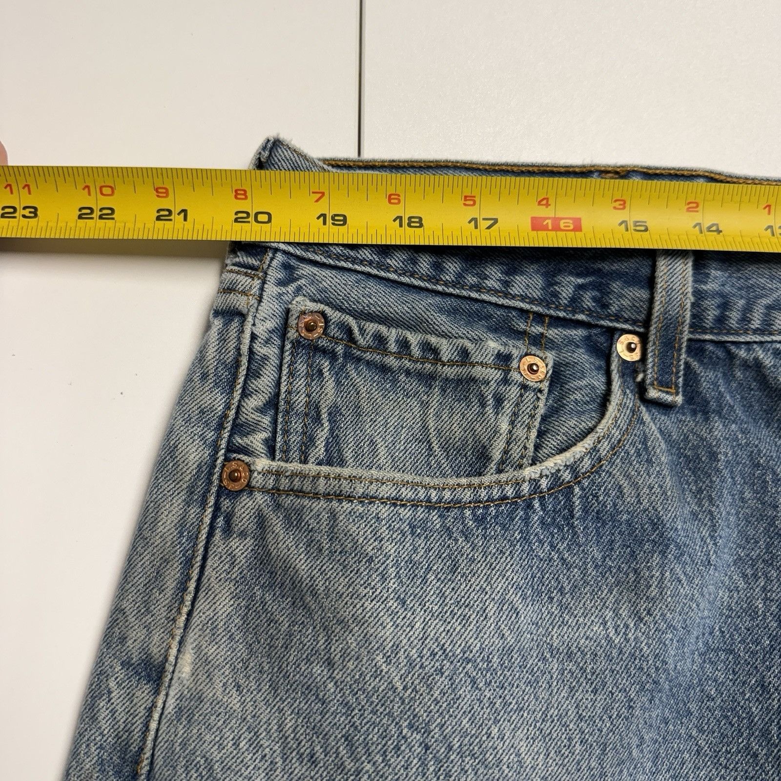 Levi's Vintage Levis 501 Jeans Mens 44x30 (40x27) Faded Blue USA Size US 44 / EU 60 - 14 Thumbnail