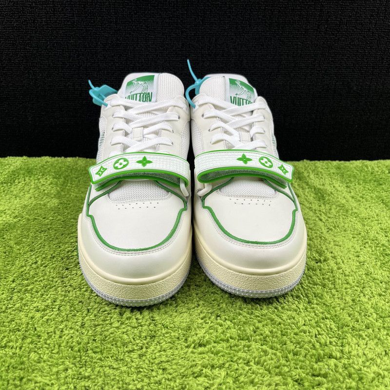 Louis Vuitton Louis Vuitton Classic Pattern Retro Sneakers -2508 Size US 9.5 / EU 42-43 - 2 Thumbnail