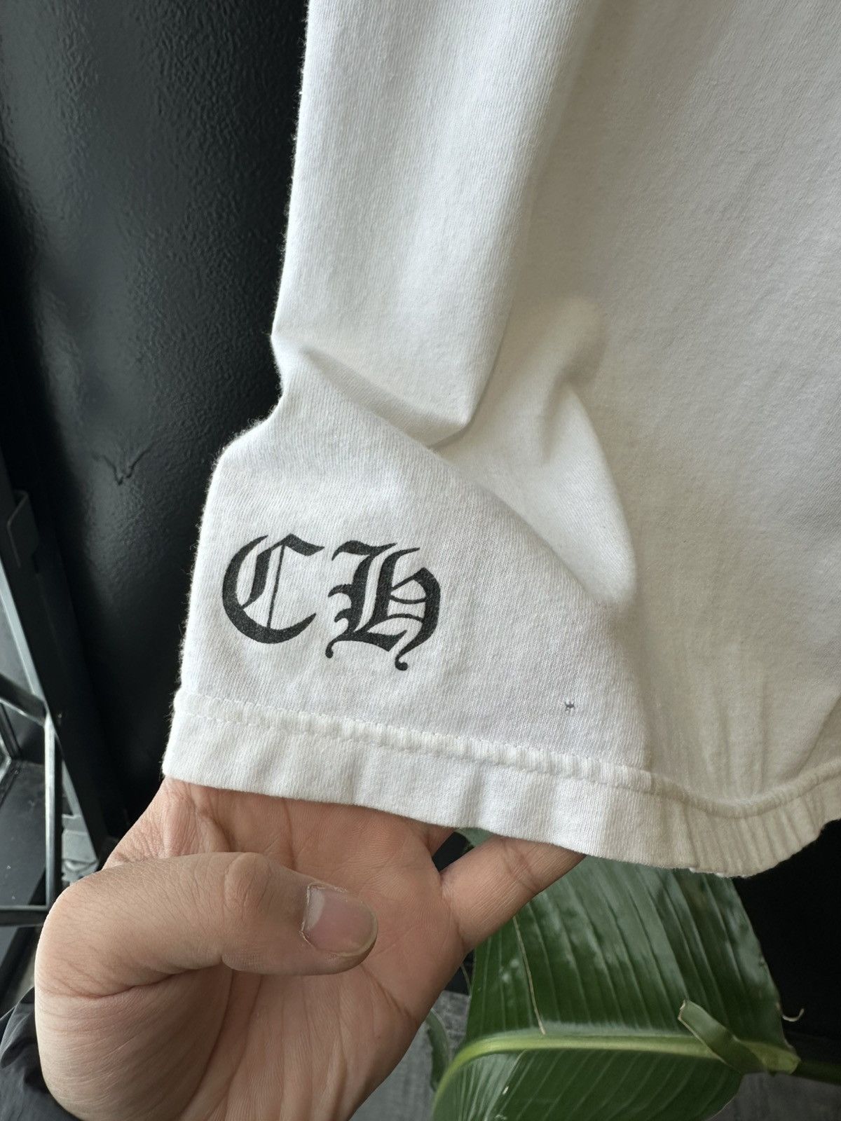 Chrome Hearts Vintage Chrome Hearts Scroll Horseshoe Pocket Tee Size US M / EU 48-50 / 2 - 6 Thumbnail