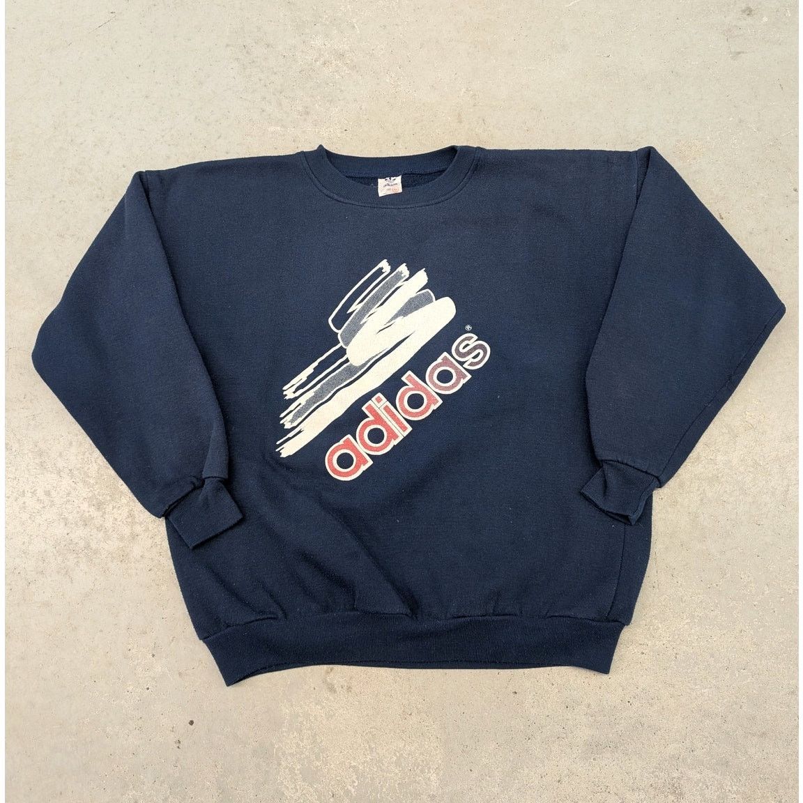 Adidas × Vintage Vintage 80s Adidas script navy blue crewneck sweater Size US L / EU 52-54 / 3 - 1 Thumbnail