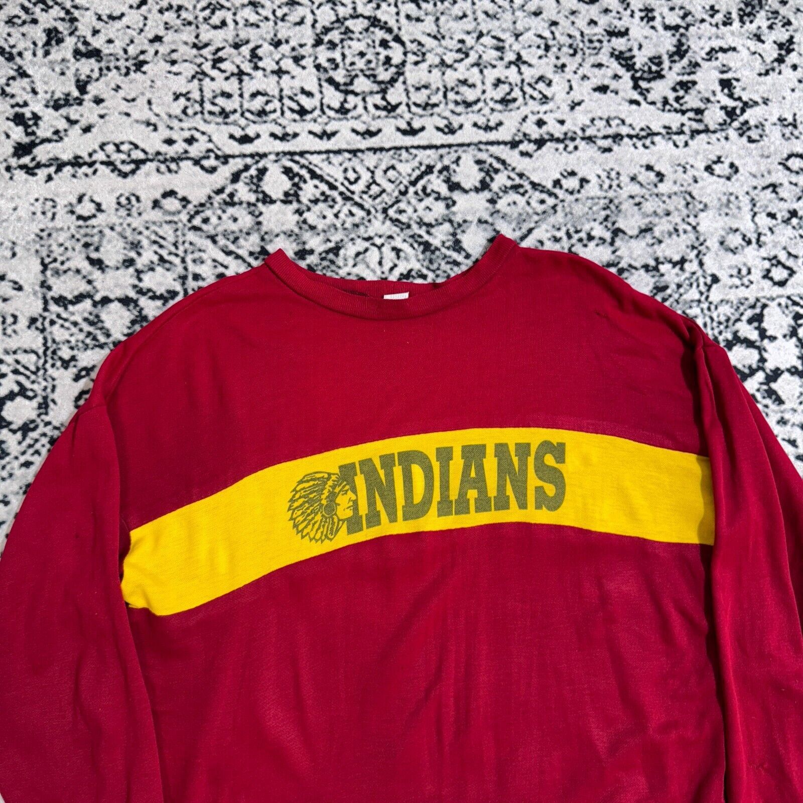 Vintage Vintage Red Burgundy Cotton Crewneck Size L Indians 70s Size US L / EU 52-54 / 3 - 4 Thumbnail