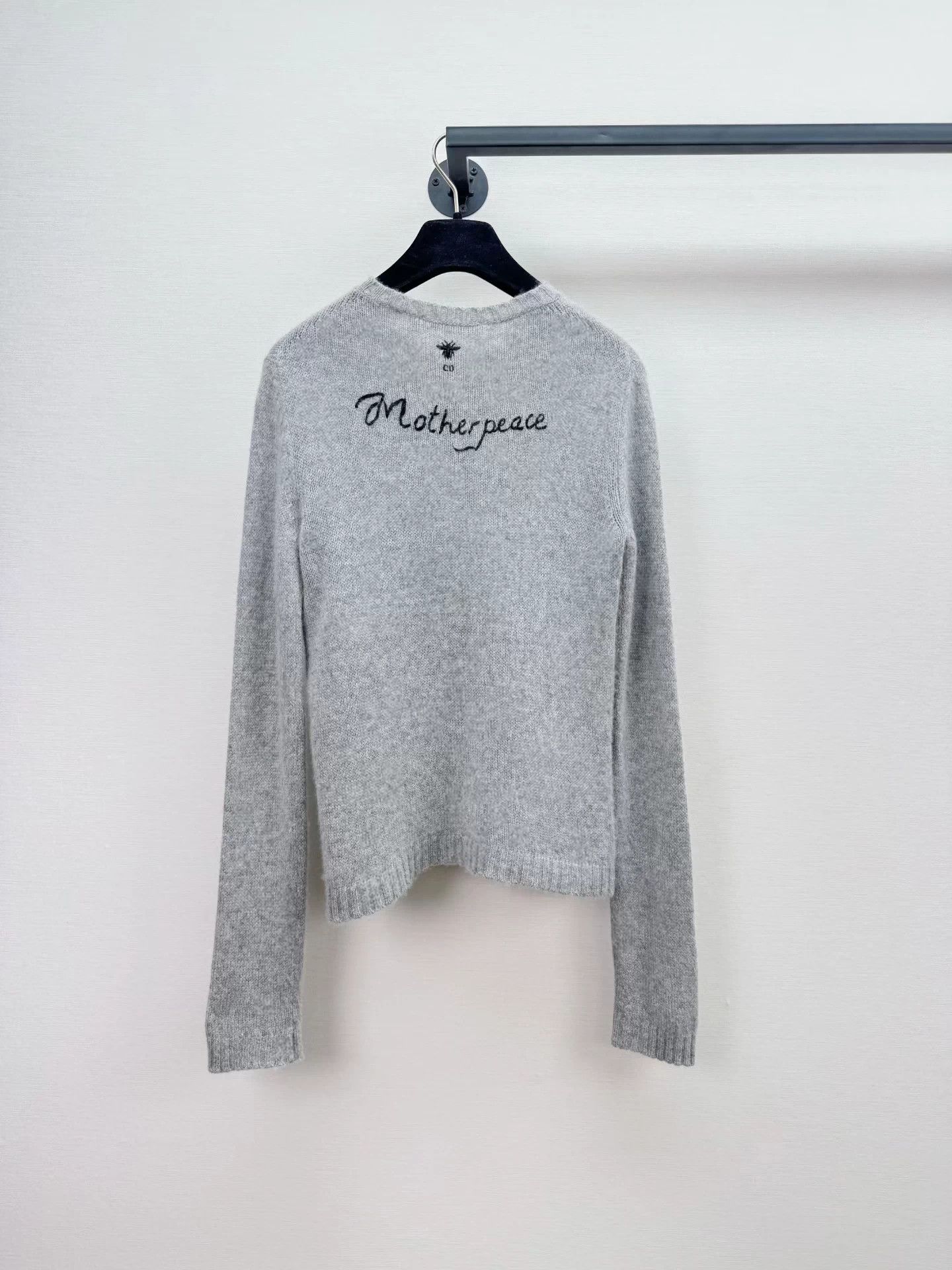 Dior Dior Authentic Cashmere Embroidered Sweater 36 Like New Size XS / US 0-2 / IT 36-38 - 4 Thumbnail