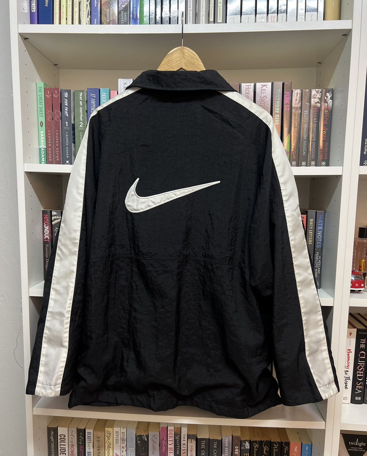 Nike Vintage NIKE BLOCK Swoosh Logo Windbreaker Size US M / EU 48-50 / 2 - 2 Thumbnail