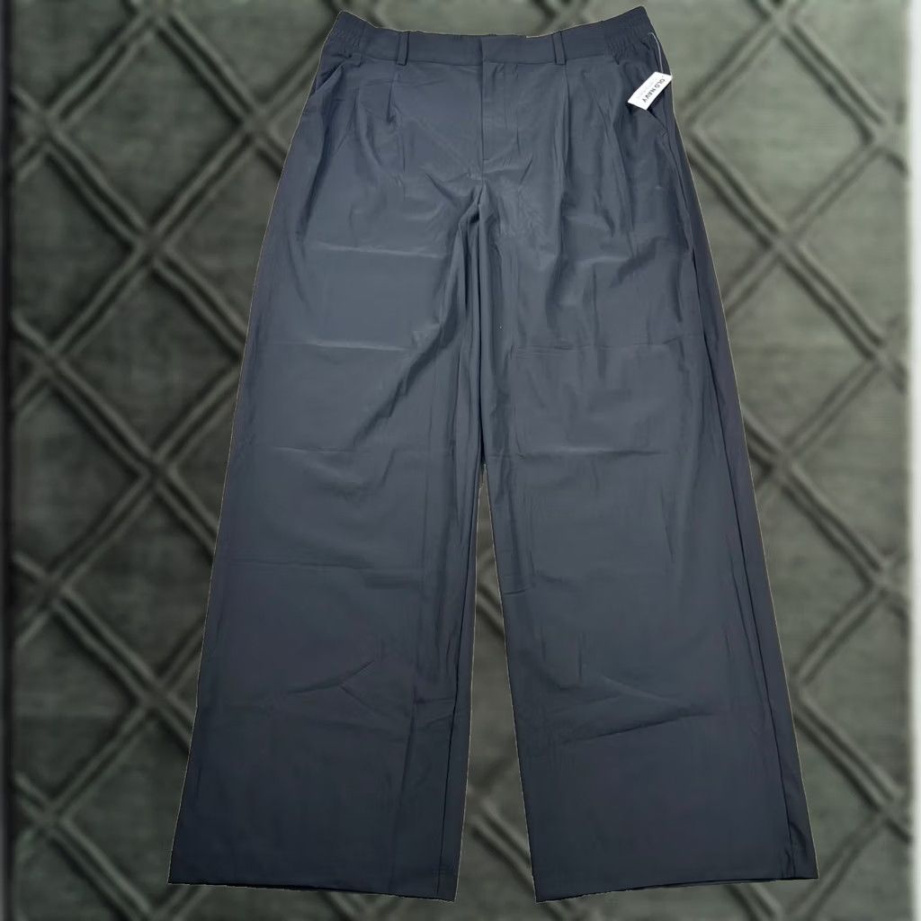 Old Navy Old Navy Pants Womens L Sleektech High Rise Full Length Go-Dry Wide Leg Black Size 36" / US 14 / IT 50 - 1 Thumbnail