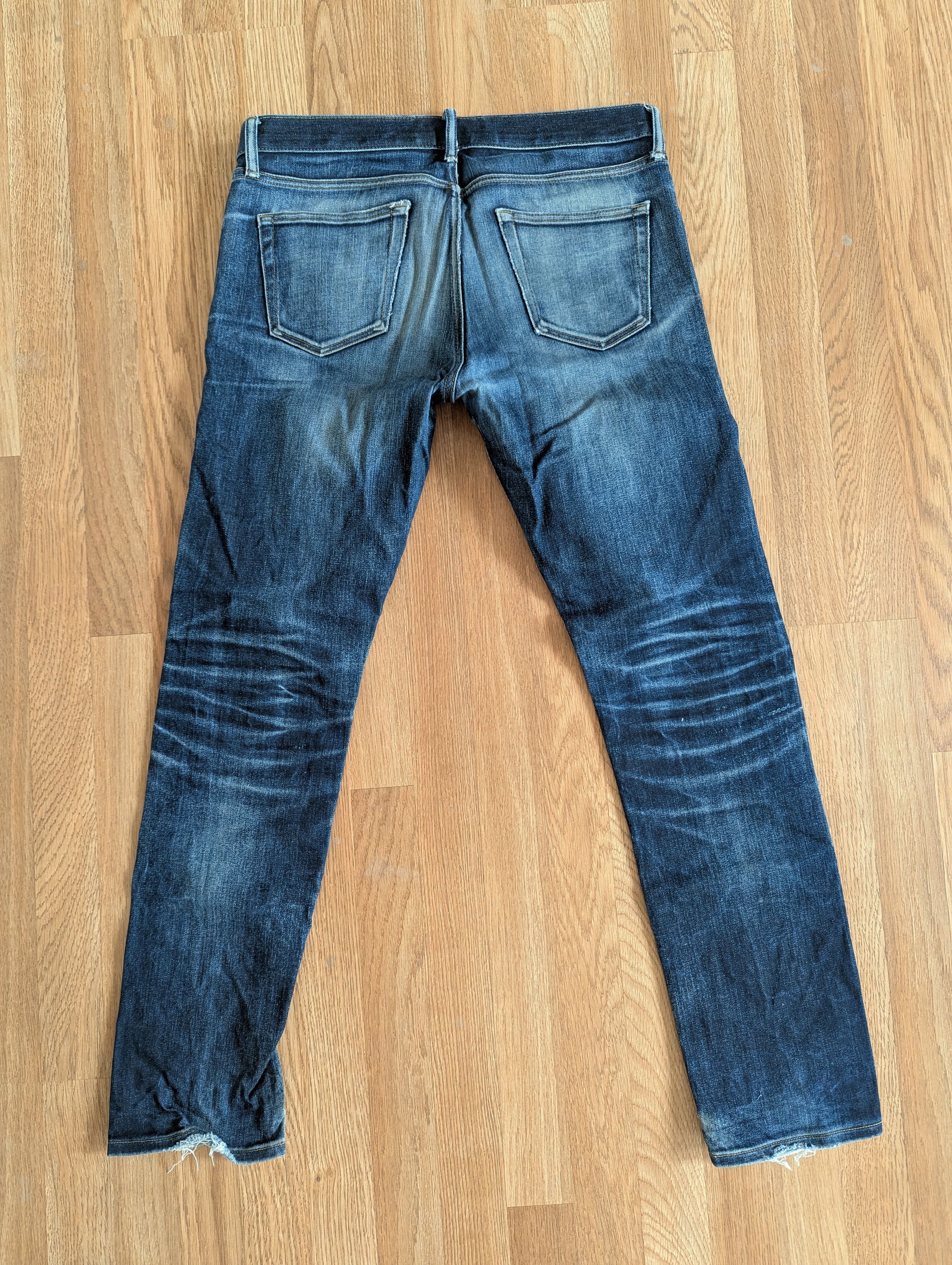 Uniqlo Uniqlo jeans, never touched water Size US 34 / EU 50 - 2 Thumbnail
