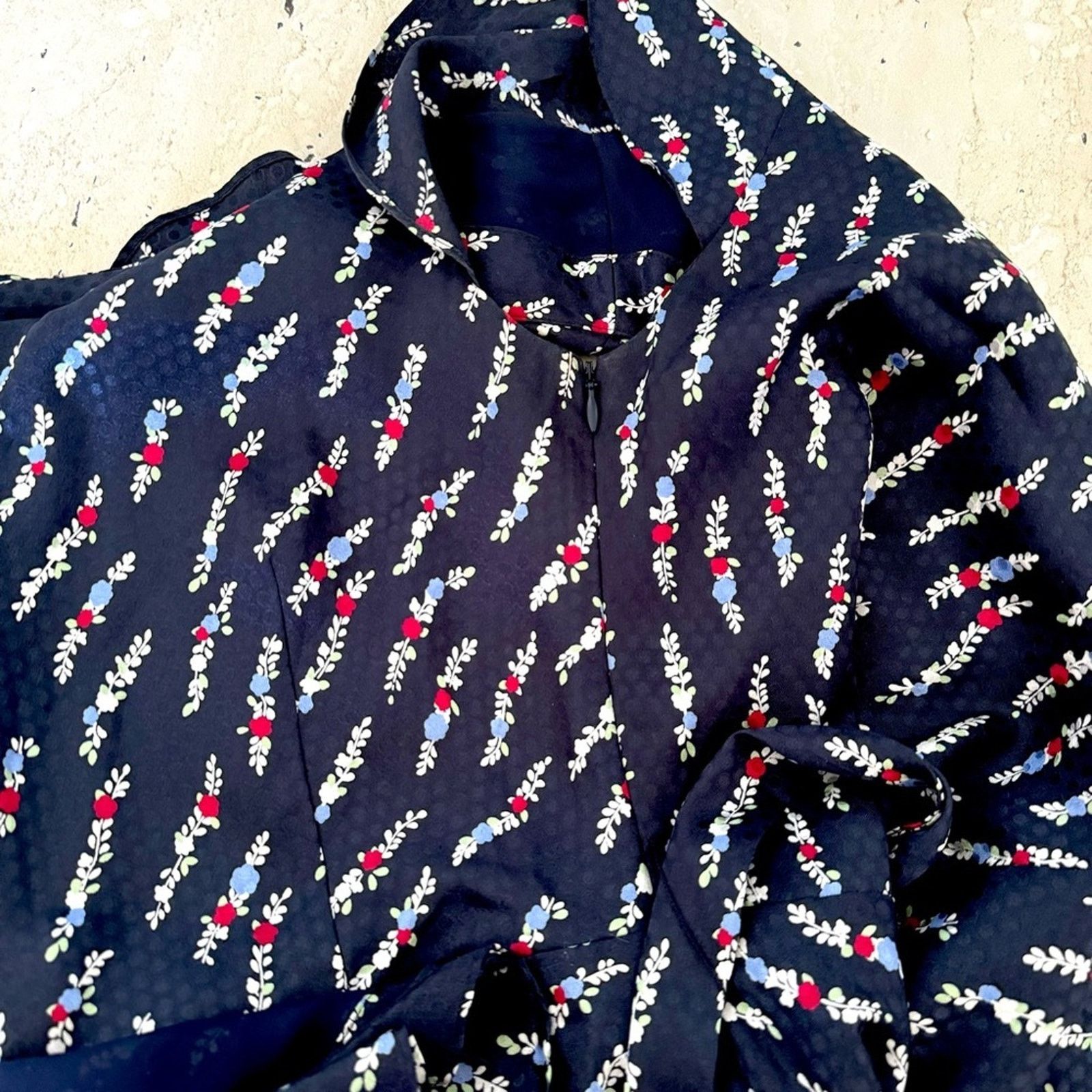 Laura Ashley Laura Ashley Dress, Size 4, Navy Blue Floral, Ruffled Size S / US 4 / IT 40 - 15 Thumbnail