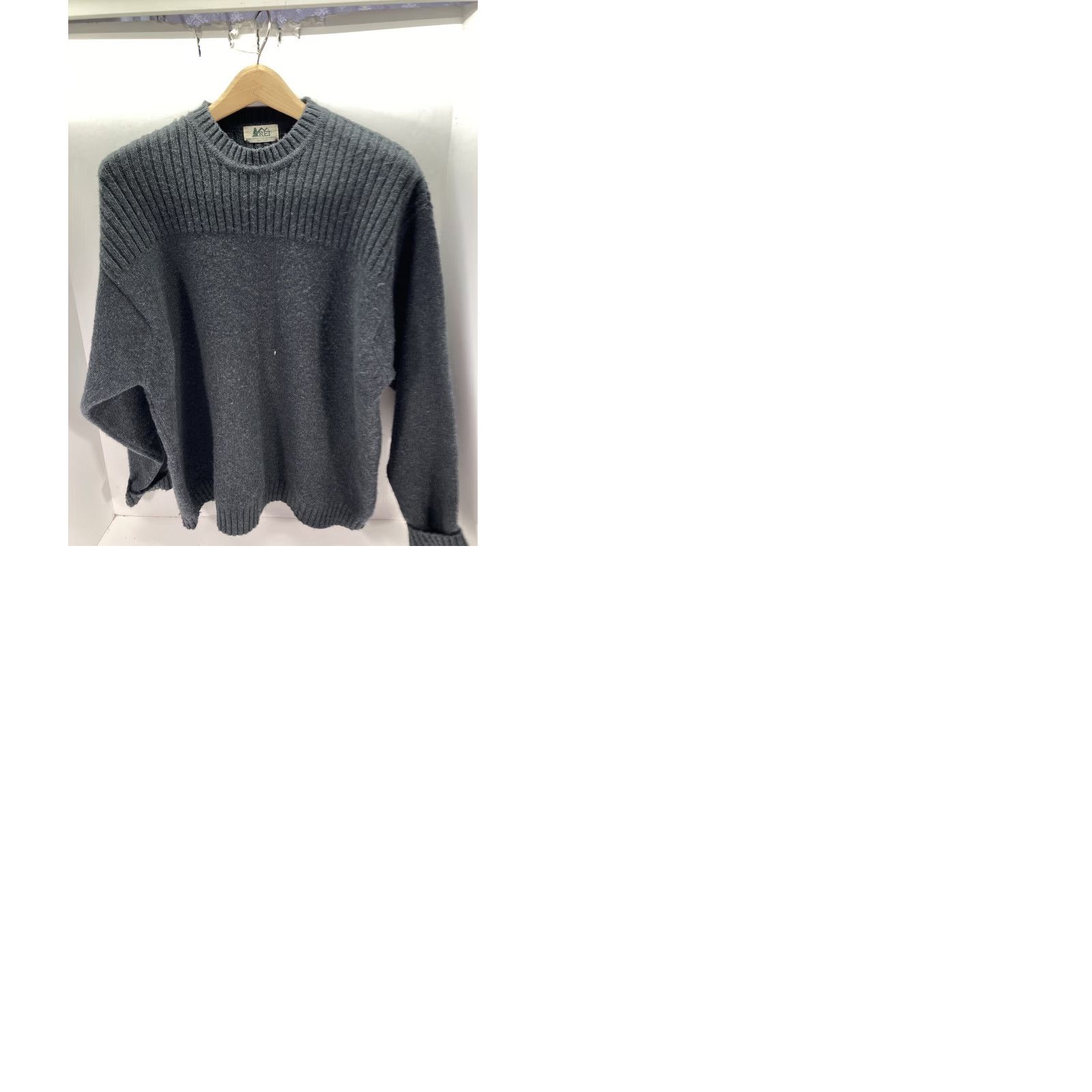 Vintage VINTAGE REI Wool Blend Sweater Men Size L Gray Long Sleeve Crew Neck Pullover Wool Shirt Size US L / EU 52-54 / 3 - 9 Thumbnail