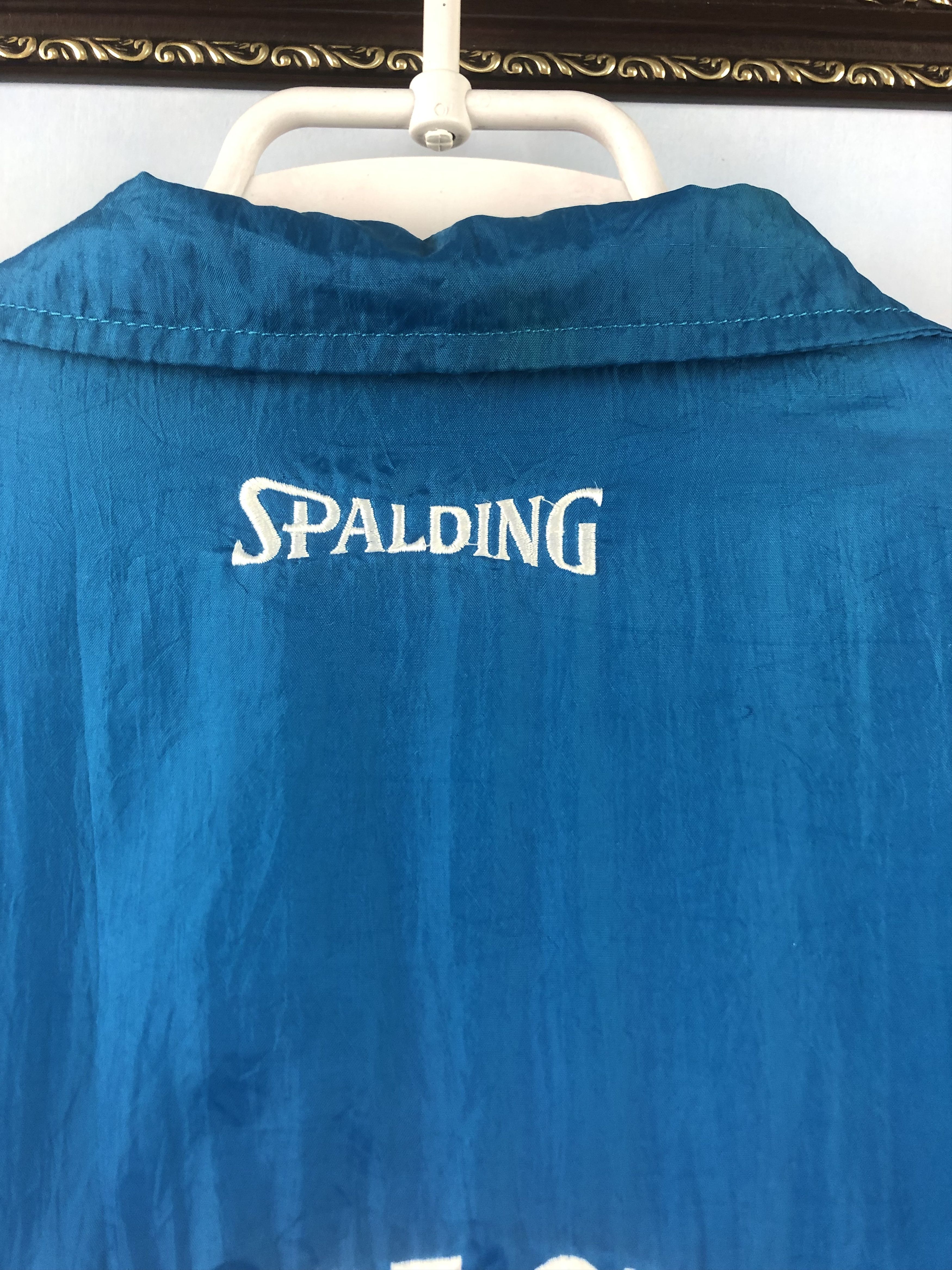 NBA Vintage 90's Charlotte Hornets NBA Spalding Jacket Blue Rare Size US XL / EU 56 / 4 - 4 Thumbnail