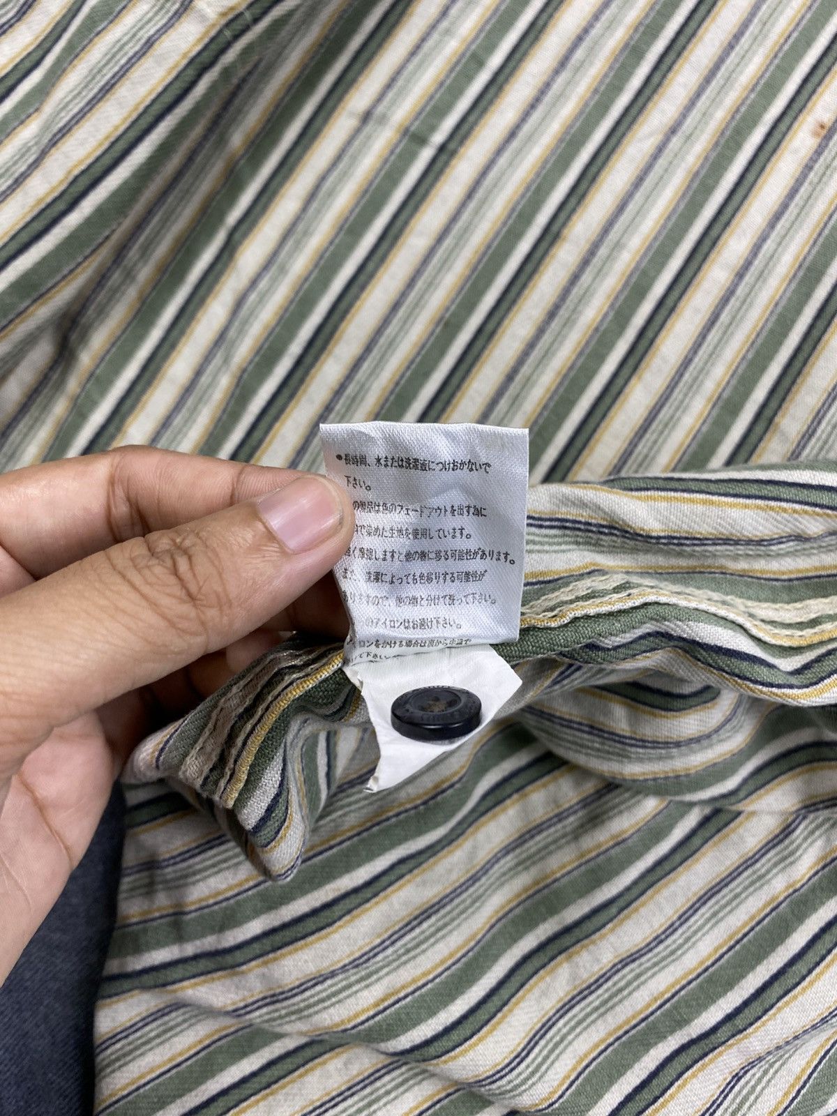Japanese Brand Vintage Town & Country Washed Grey Button Up Shirt Size US M / EU 48-50 / 2 - 11 Thumbnail