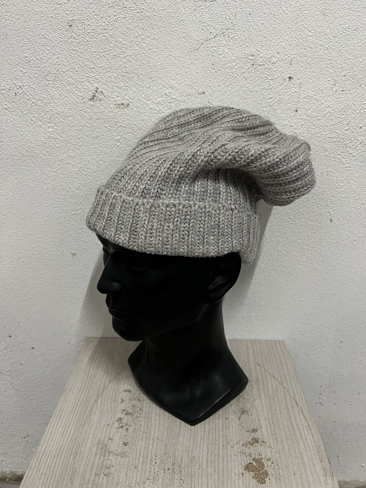 Uniqlo Uniqlo Plain Beanie Hat Size ONE SIZE - 3 Thumbnail