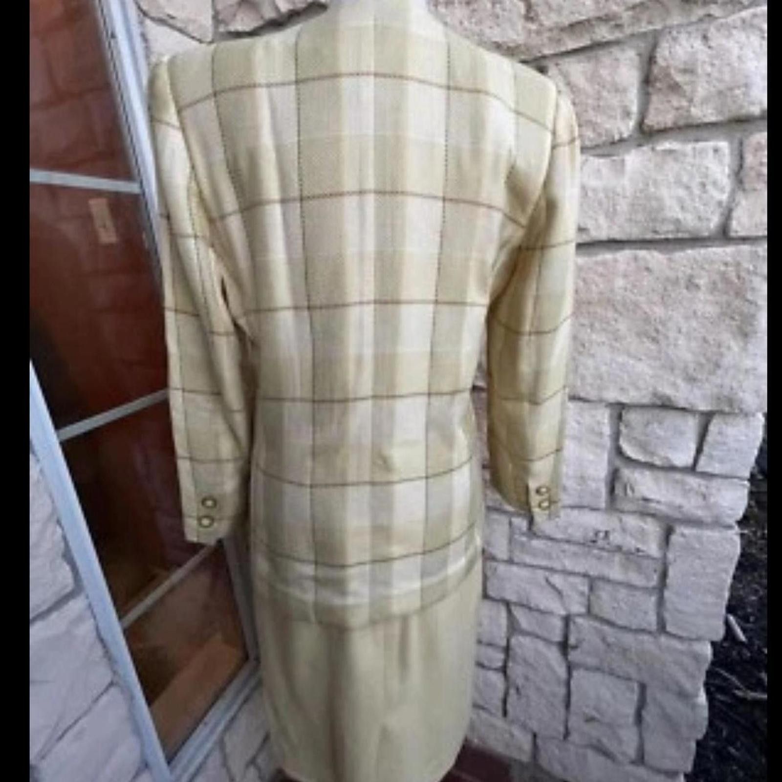 Other Women's Cream and Tan Suit Size M / US 6-8 / IT 42-44 - 2 Thumbnail