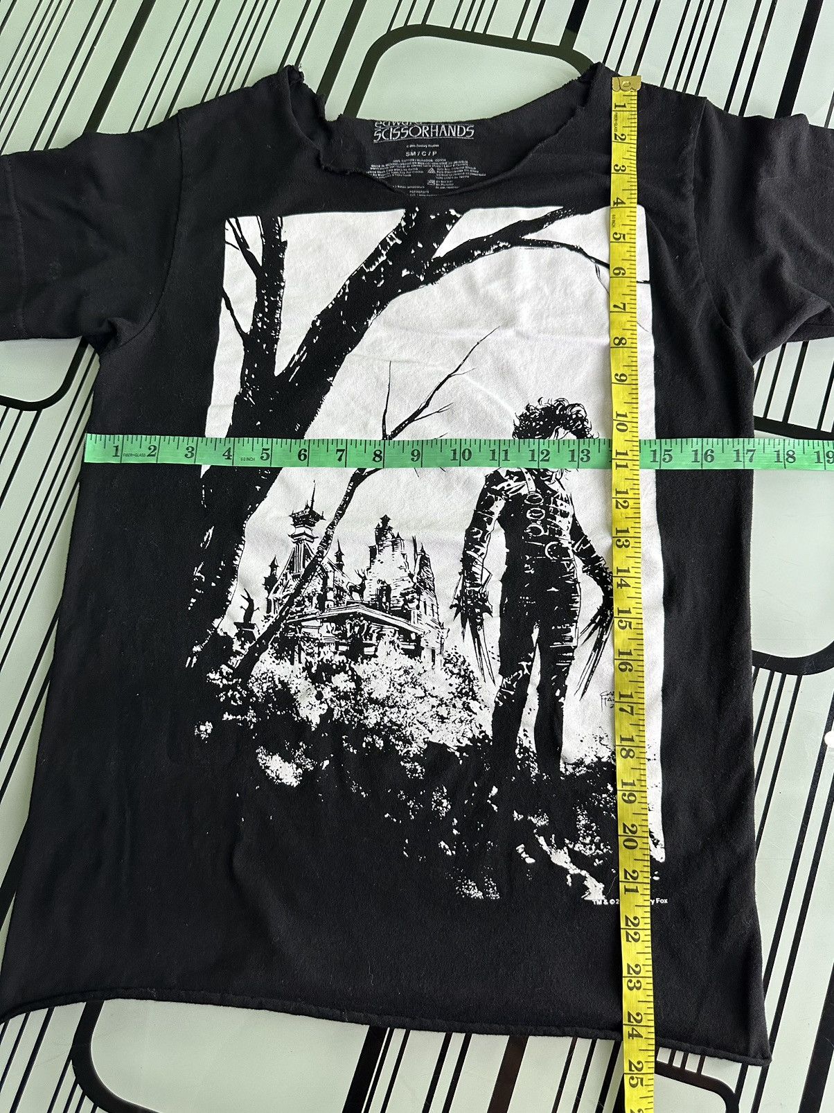 Vintage Edward Scissorhands Tim Burtons Goth Movie Promo Tee Size US S / EU 44-46 / 1 - 13 Thumbnail