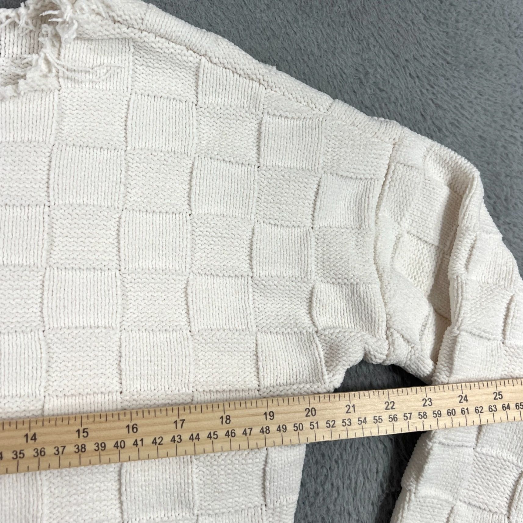 Abercrombie & Fitch Abercrombie & Fitch Sweater Women XS Ivory Checkered Oversized Knit Cut Neck Size S / US 4 / IT 40 - 5 Thumbnail