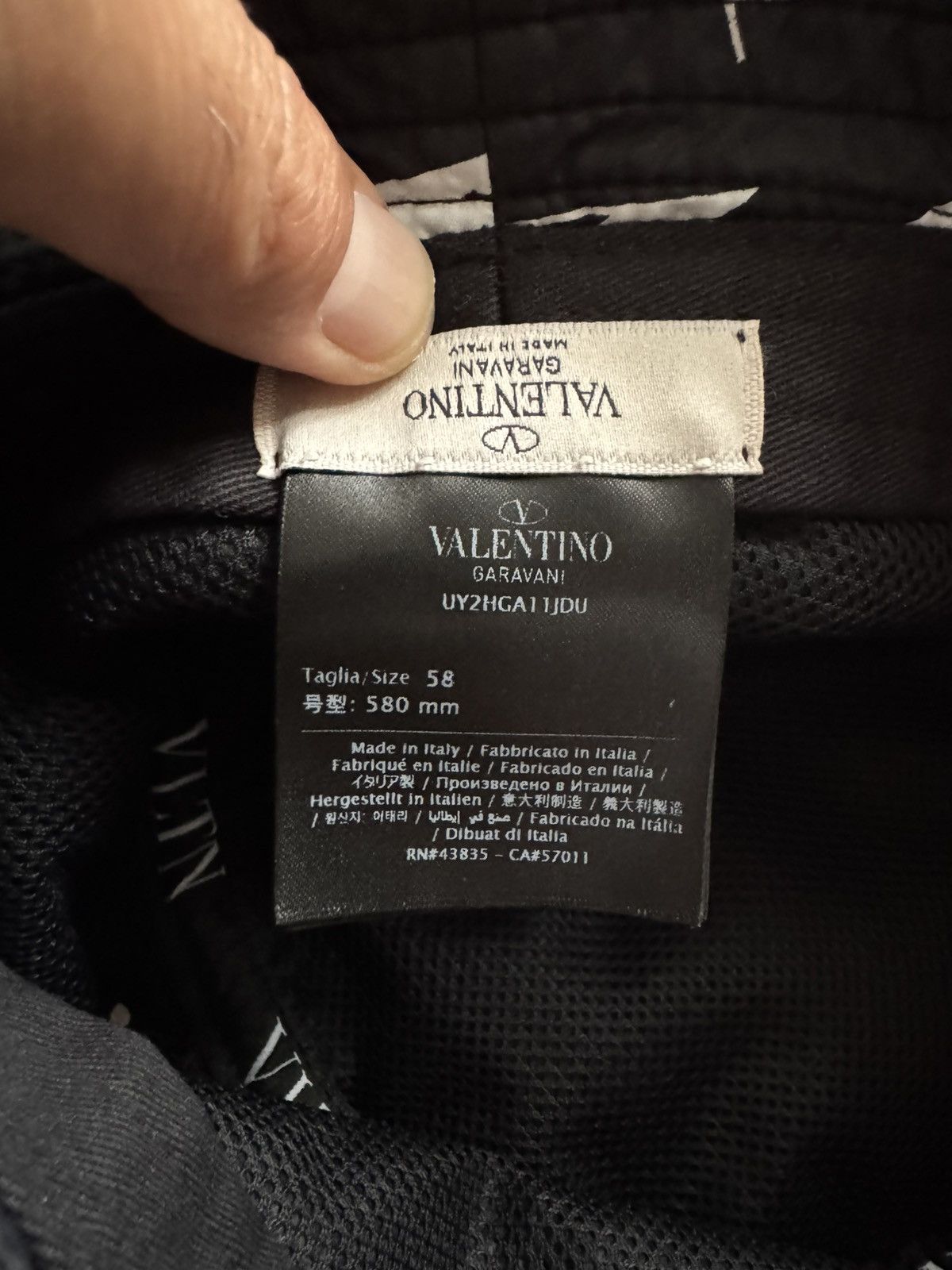 Valentino VALENTINO bucket hat see/STUDY all photos and description Size ONE SIZE - 6 Thumbnail
