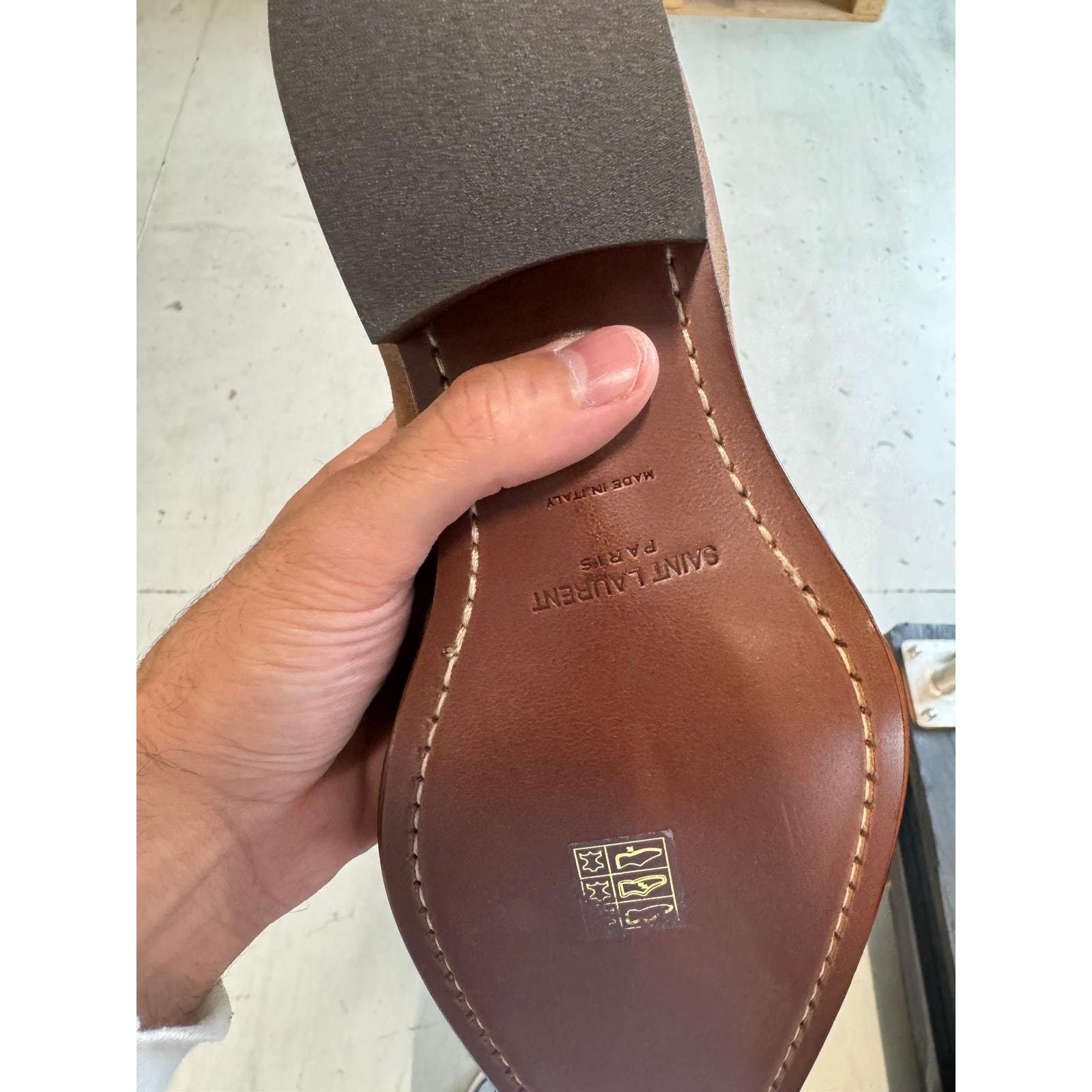Saint Laurent Paris o1alsimx924 Q:2 / 669285 Wyatt Chelsea Suede Boots in Brown Size US 7 / EU 40 - 10 Thumbnail