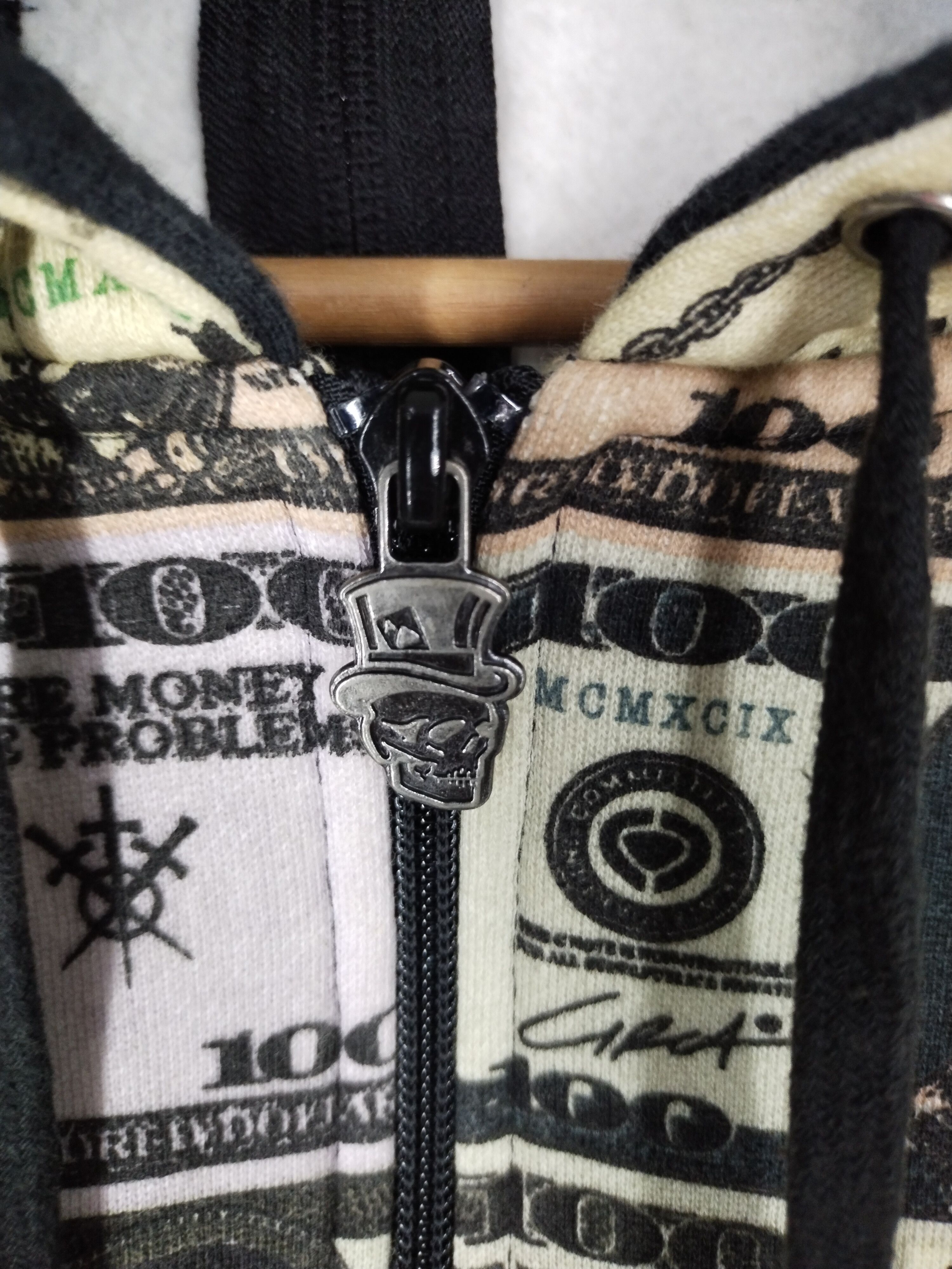 C1RCA Vintage Circa C-Note Skulls Overprint Punks LBG Hoodie Size US M / EU 48-50 / 2 - 4 Thumbnail