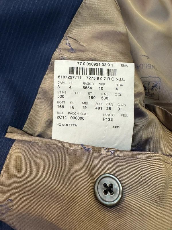 Corneliani Corneliani Italy Academy Suit Virgin Wool 48 like new Size 48R - 12 Thumbnail