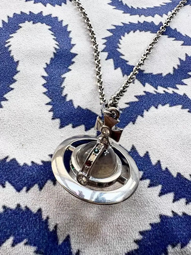 Vivienne Westwood Vivienne Westwood Silver Large Saturn Orb Necklace Size ONE SIZE - 1 Thumbnail