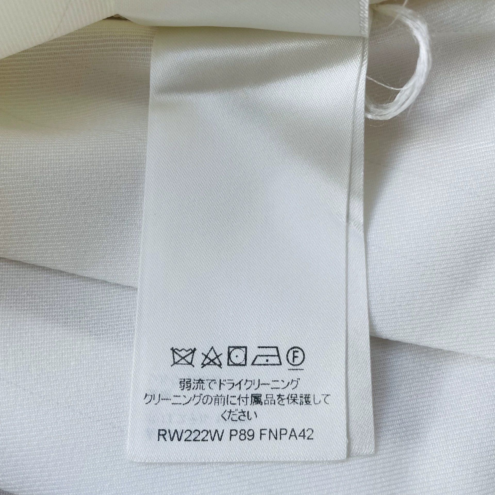Louis Vuitton LOUIS VUITTON pleated skort women's white 36 99 new Size 26" / US 2 / IT 38 - 6 Thumbnail