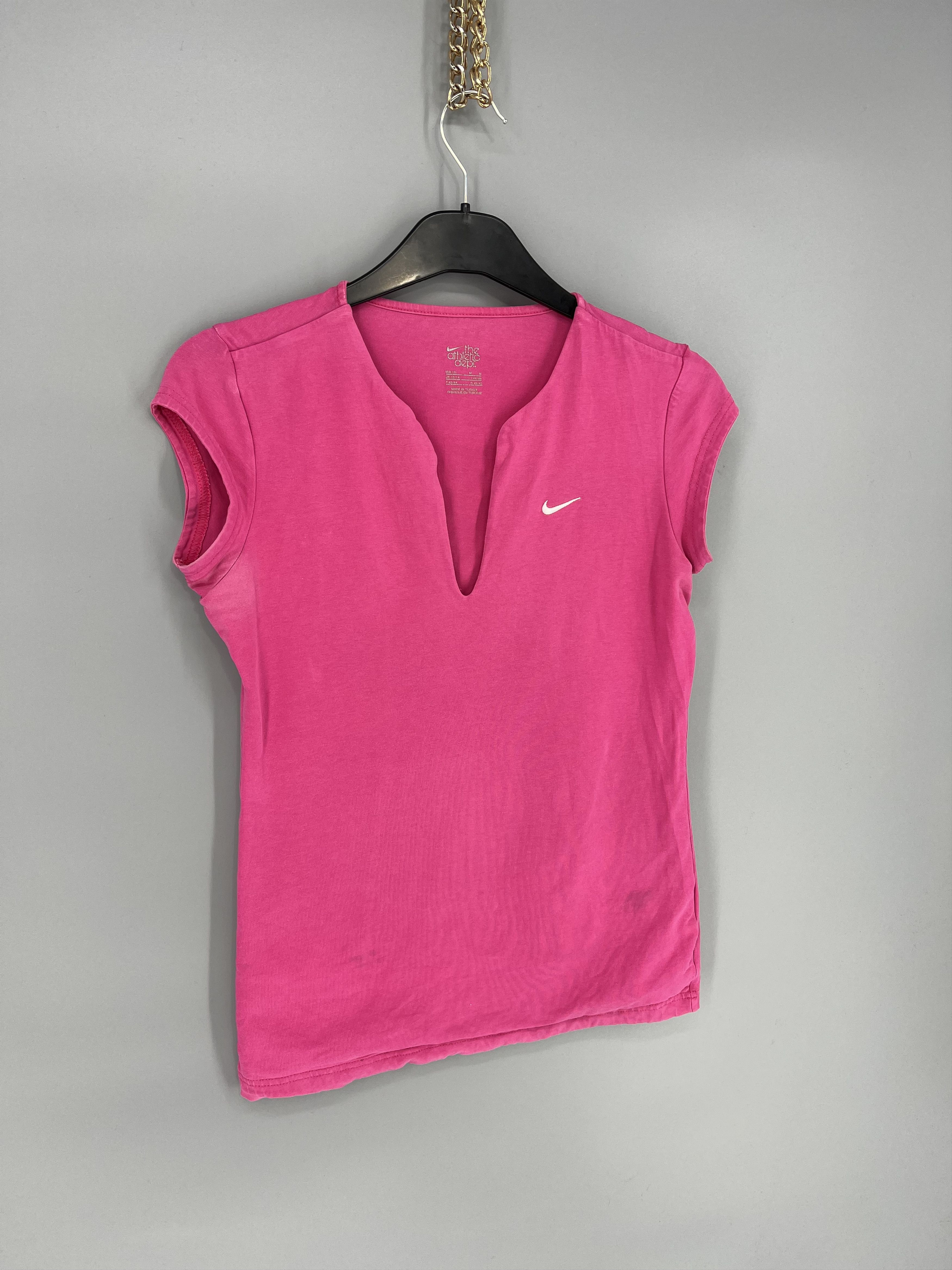 Nike Vintage 90s Nike Big Logo Faded T-shirt Streetwear Style Size M / US 6-8 / IT 42-44 - 2 Thumbnail