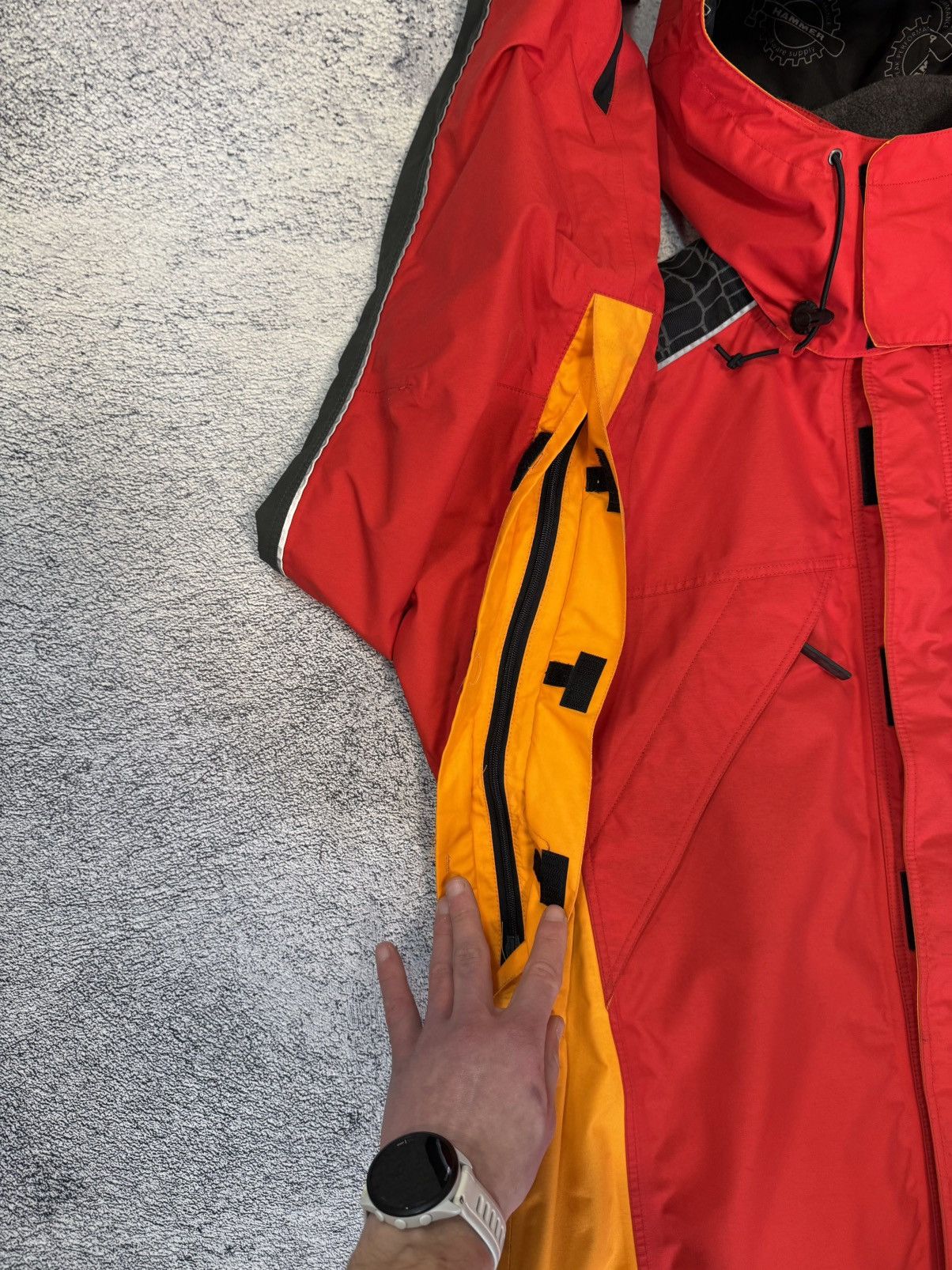 Peak Performance Vintage Peak Performance Gore-Tex Jacket XL Hooded Outdoor Size US XL / EU 56 / 4 - 7 Thumbnail