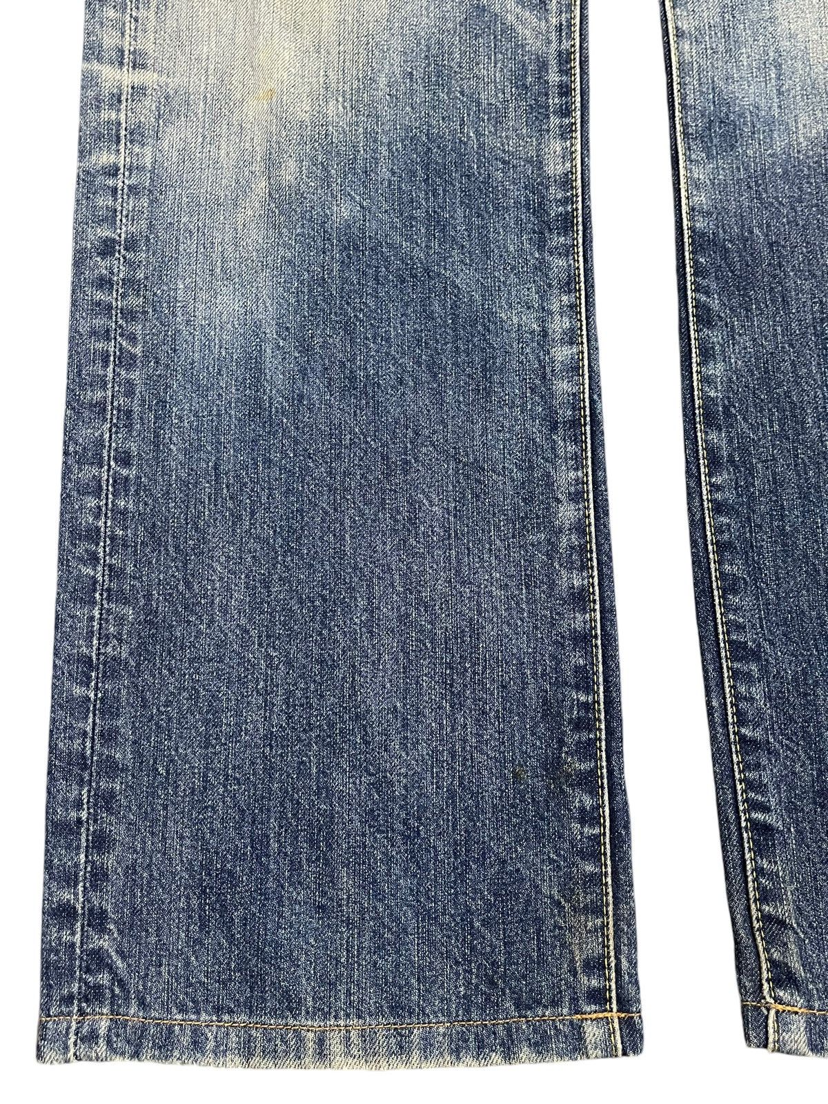 Uniqlo Vintage Japanese Uniqlo Blue Faded Wash Style Loose Jeans Size US 32 / EU 48 - 7 Thumbnail