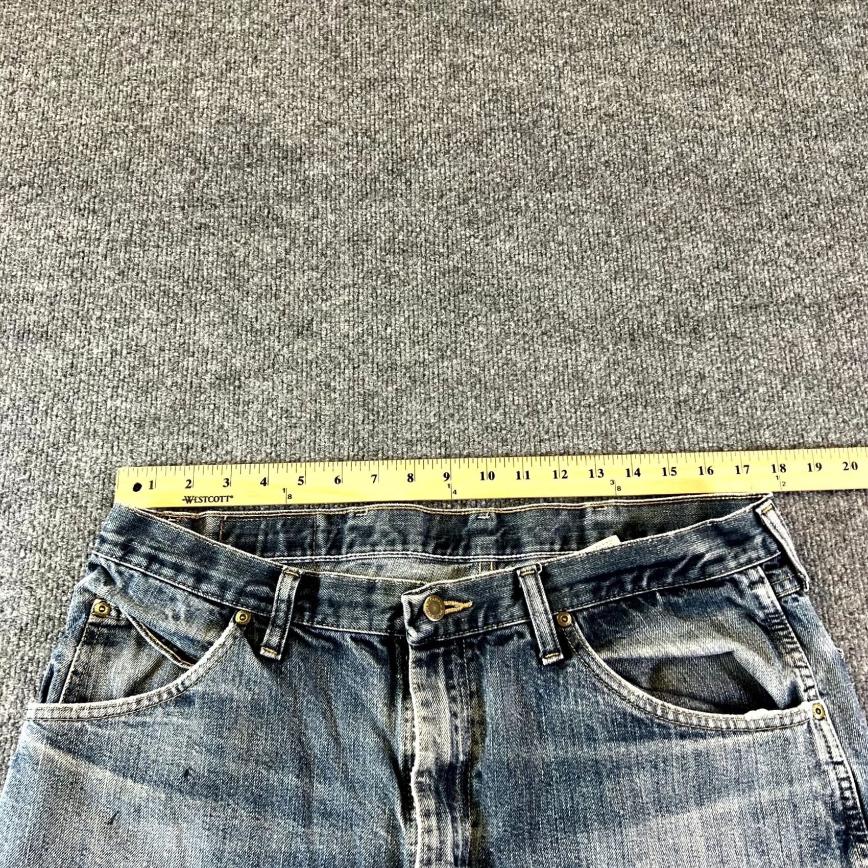 Wrangler Wrangler Jeans Men 36x29 Blue Denim Medium Wash Regular Fit Straight Leg Outdoor Jeans Mens Blue 36x29 Regular Denim Western Wrangler Size US 36 / EU 52 - 3 Thumbnail