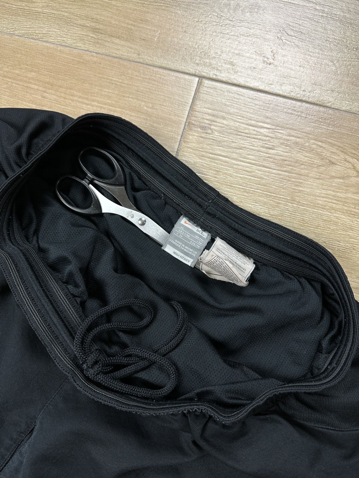 Nike × Vintage Vintage Y2K Nike Shorts Size US 36 / EU 52 - 6 Thumbnail